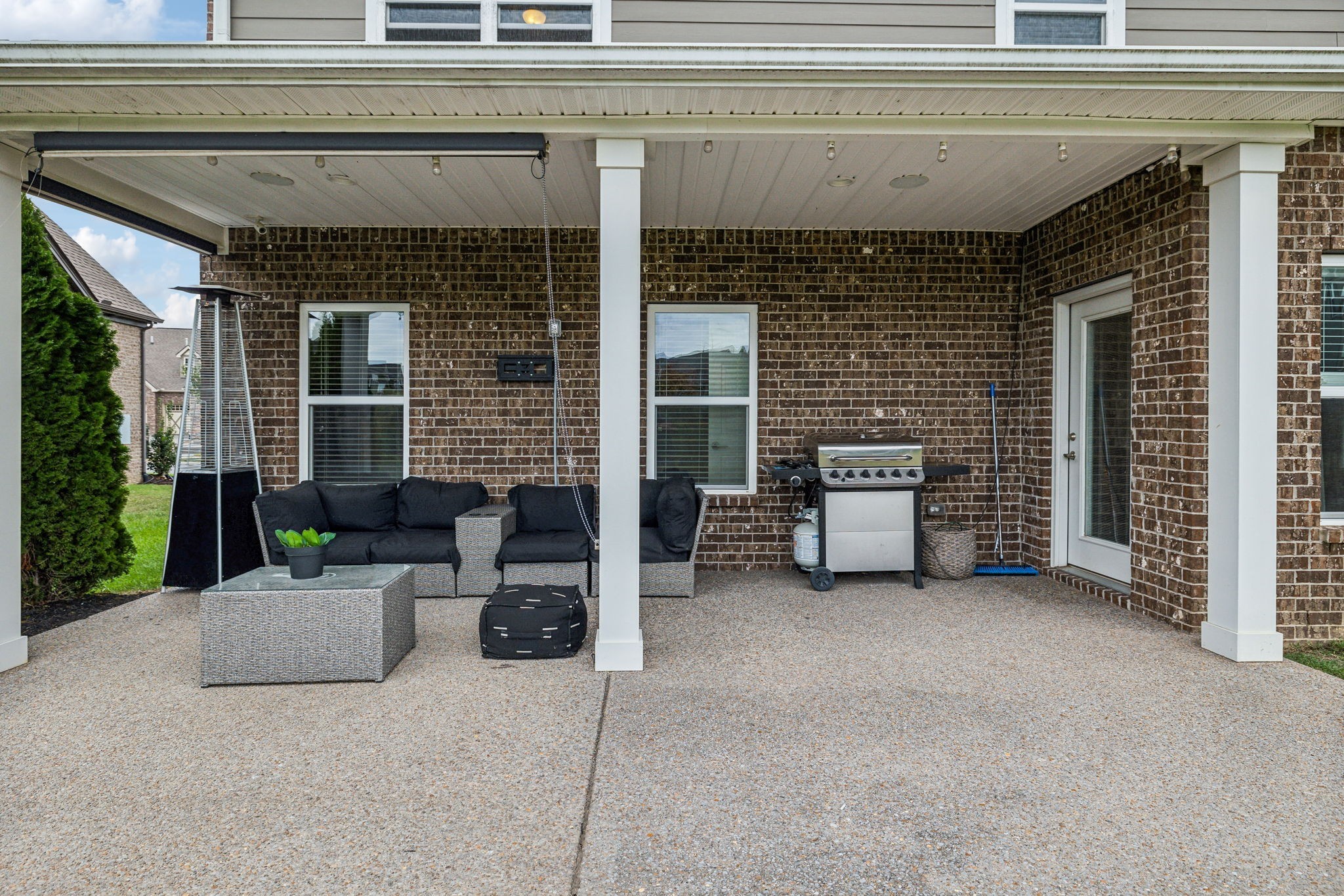 814 Cherry Grove Dr