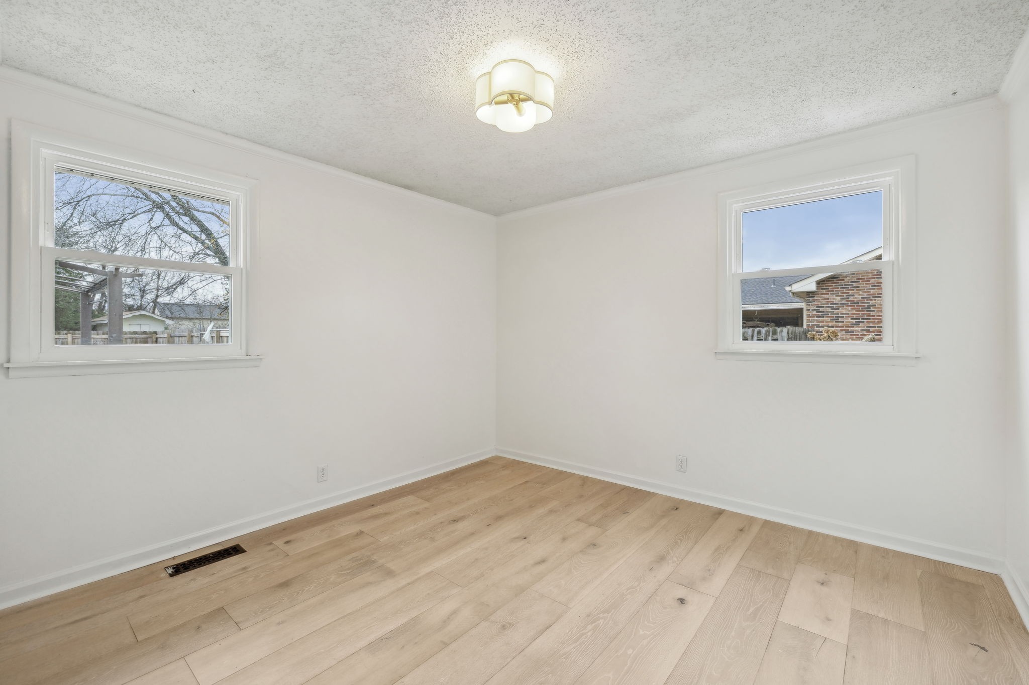 101 Hankins Dr