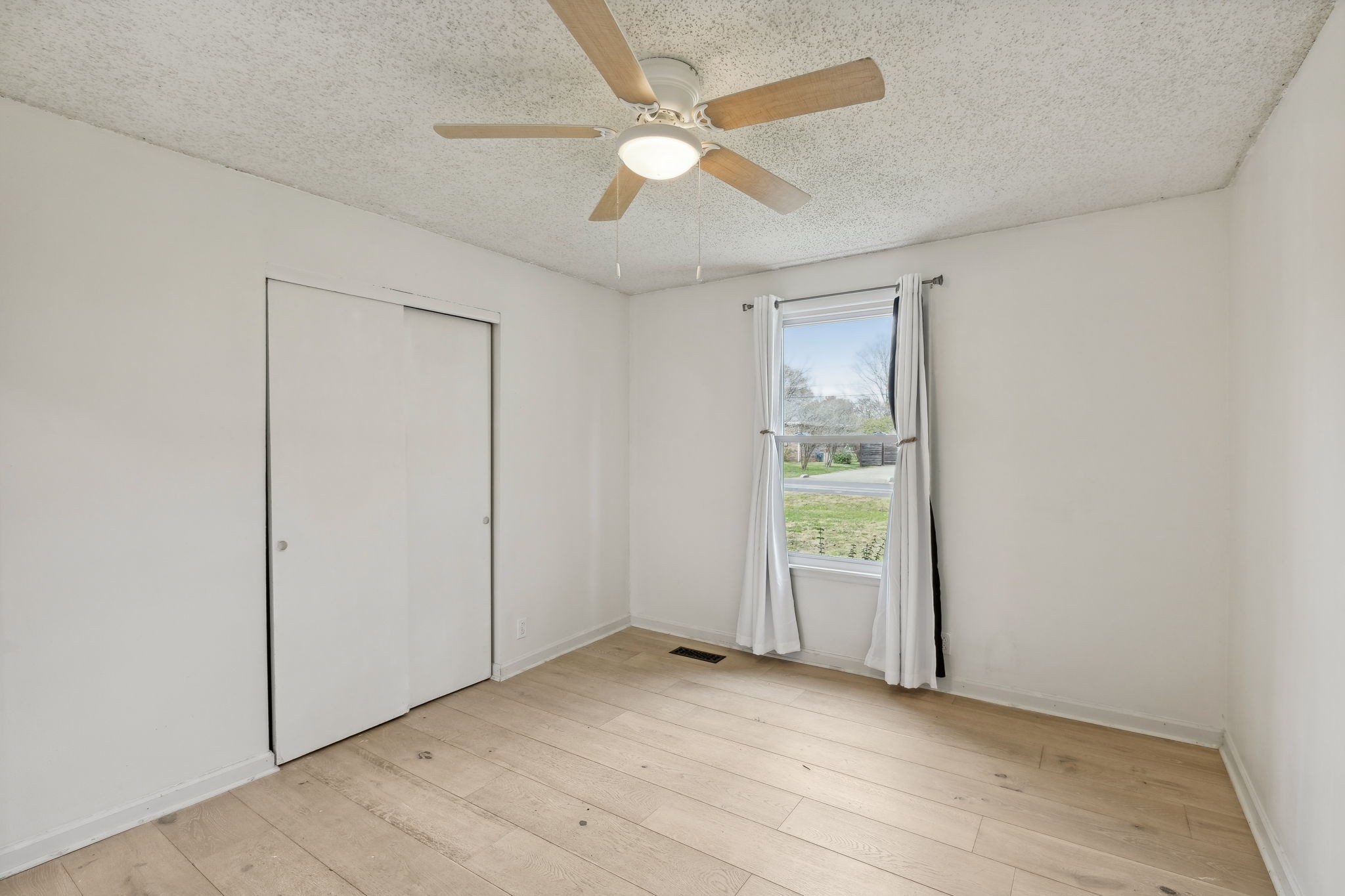 101 Hankins Dr
