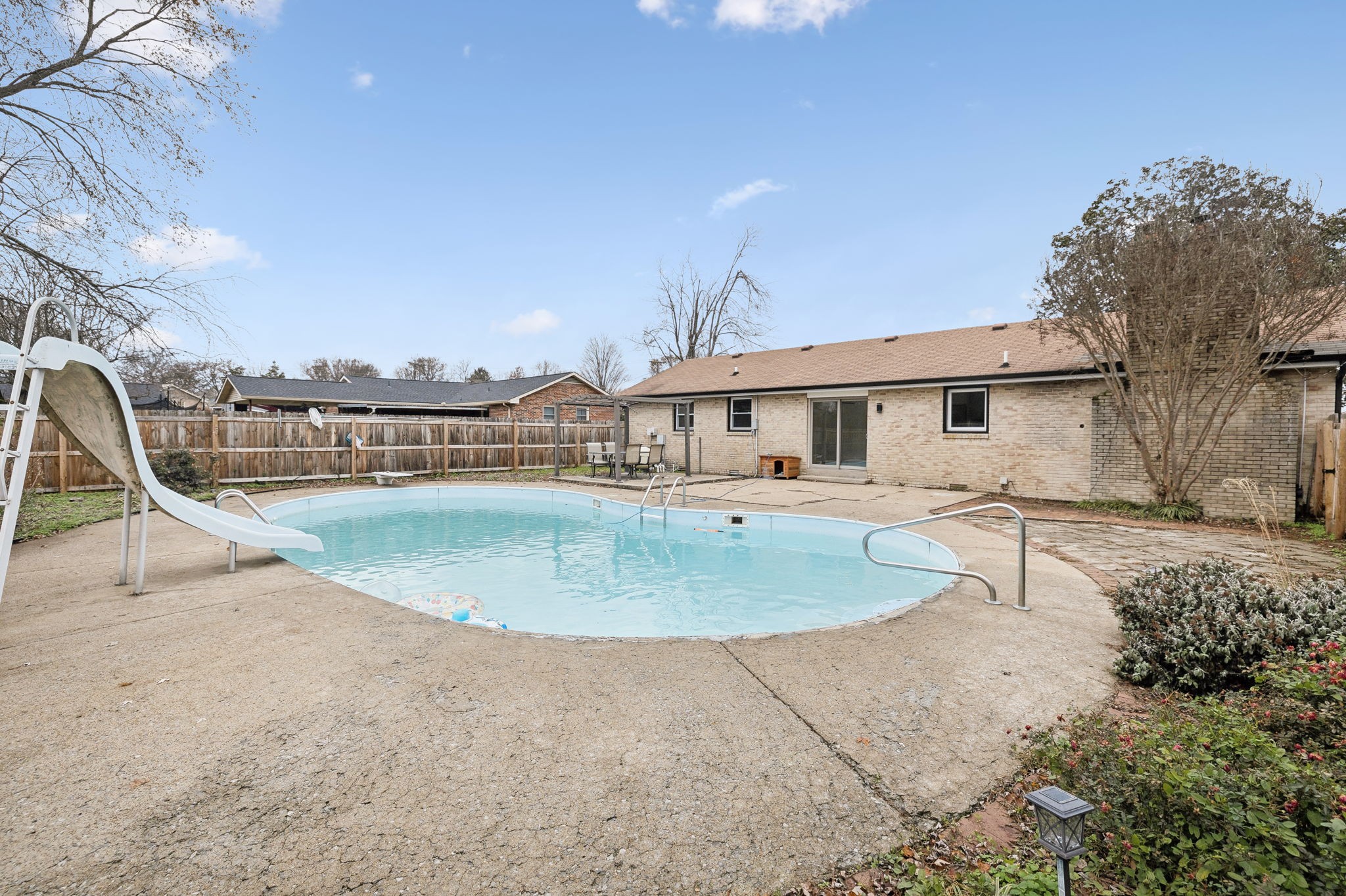 101 Hankins Dr