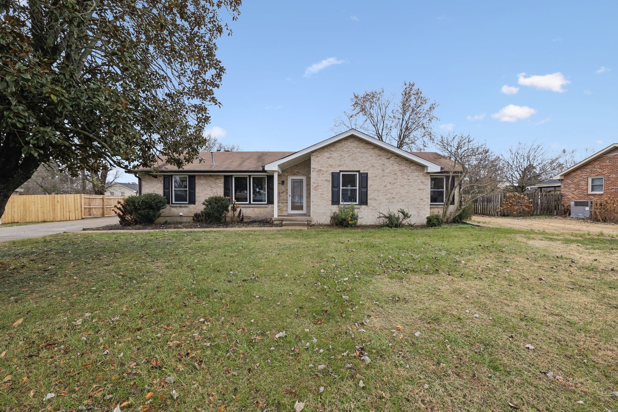 101 Hankins Dr