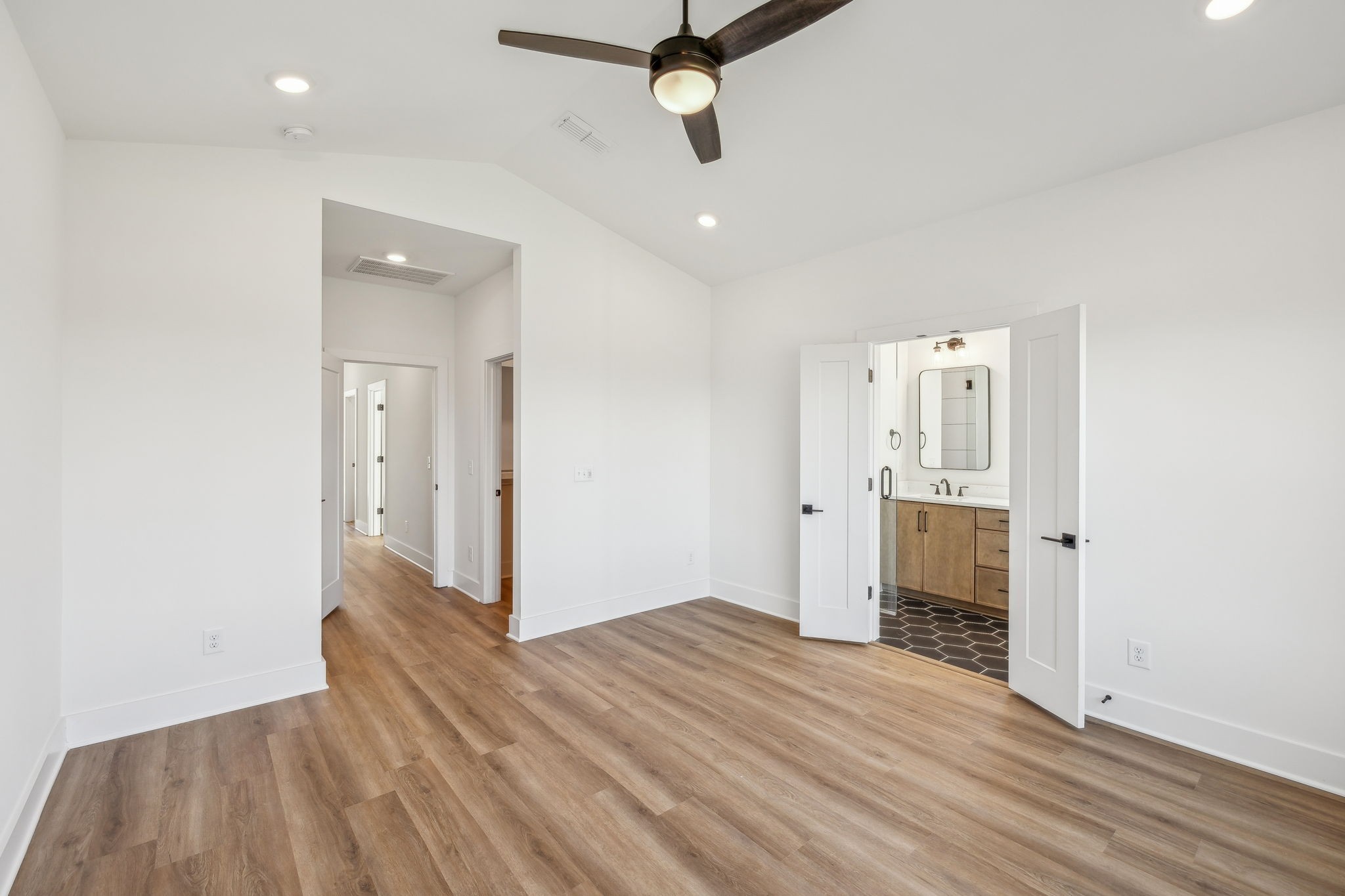 3818 Tigerbelle Dr