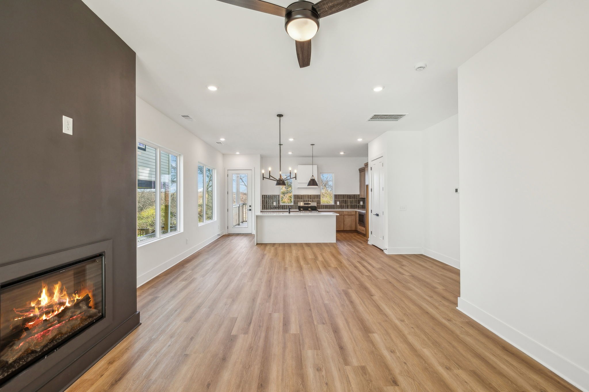 3818 Tigerbelle Dr