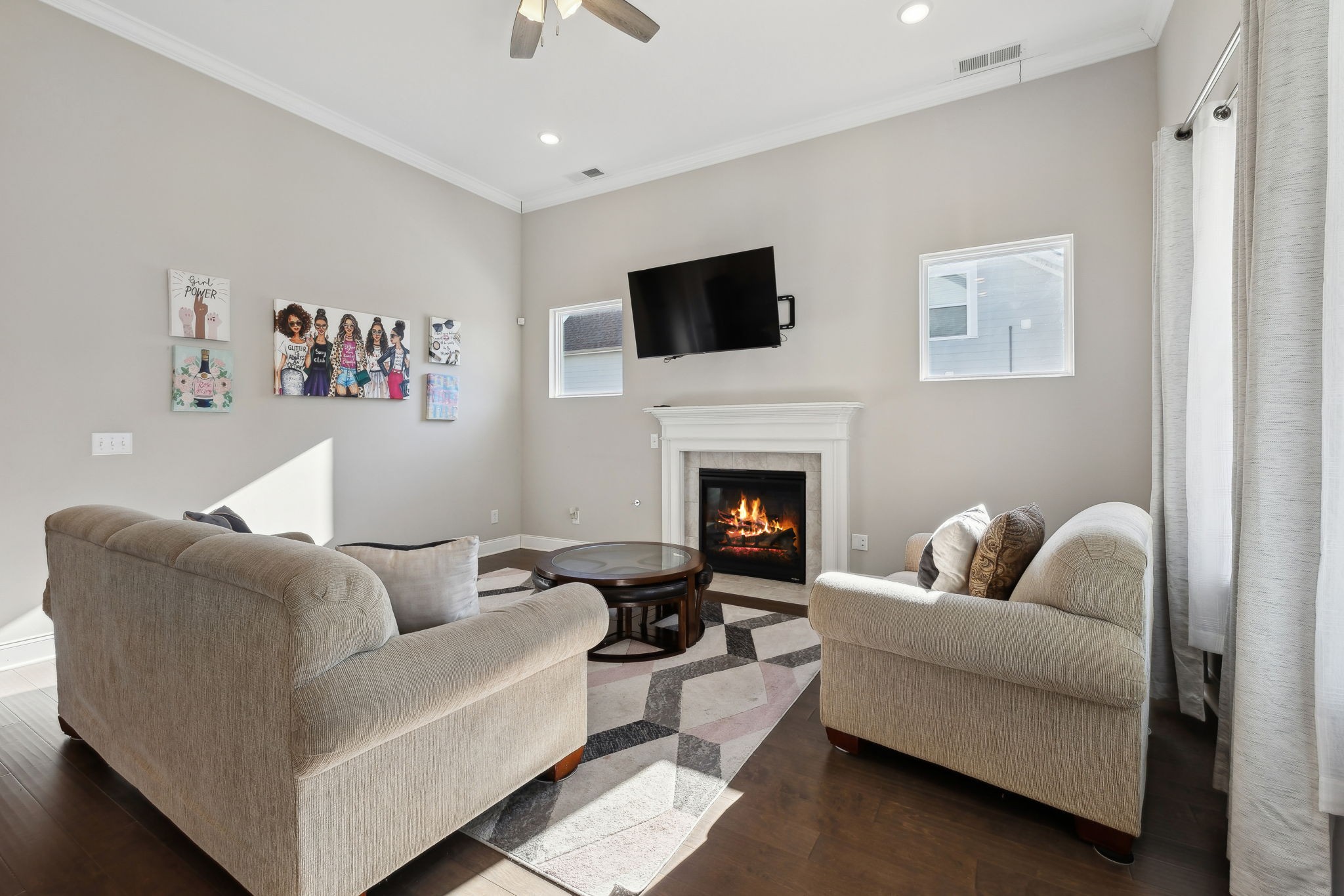 907 McCalmont Way