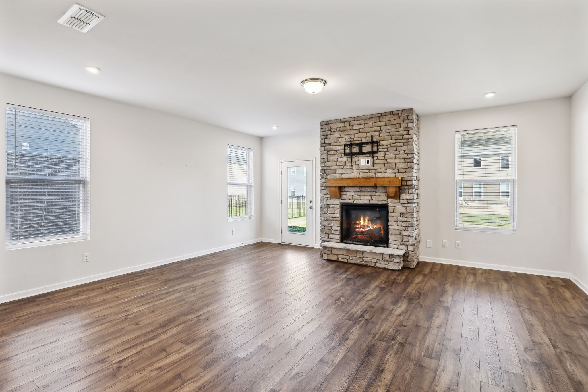 2908 Pomoa Pl