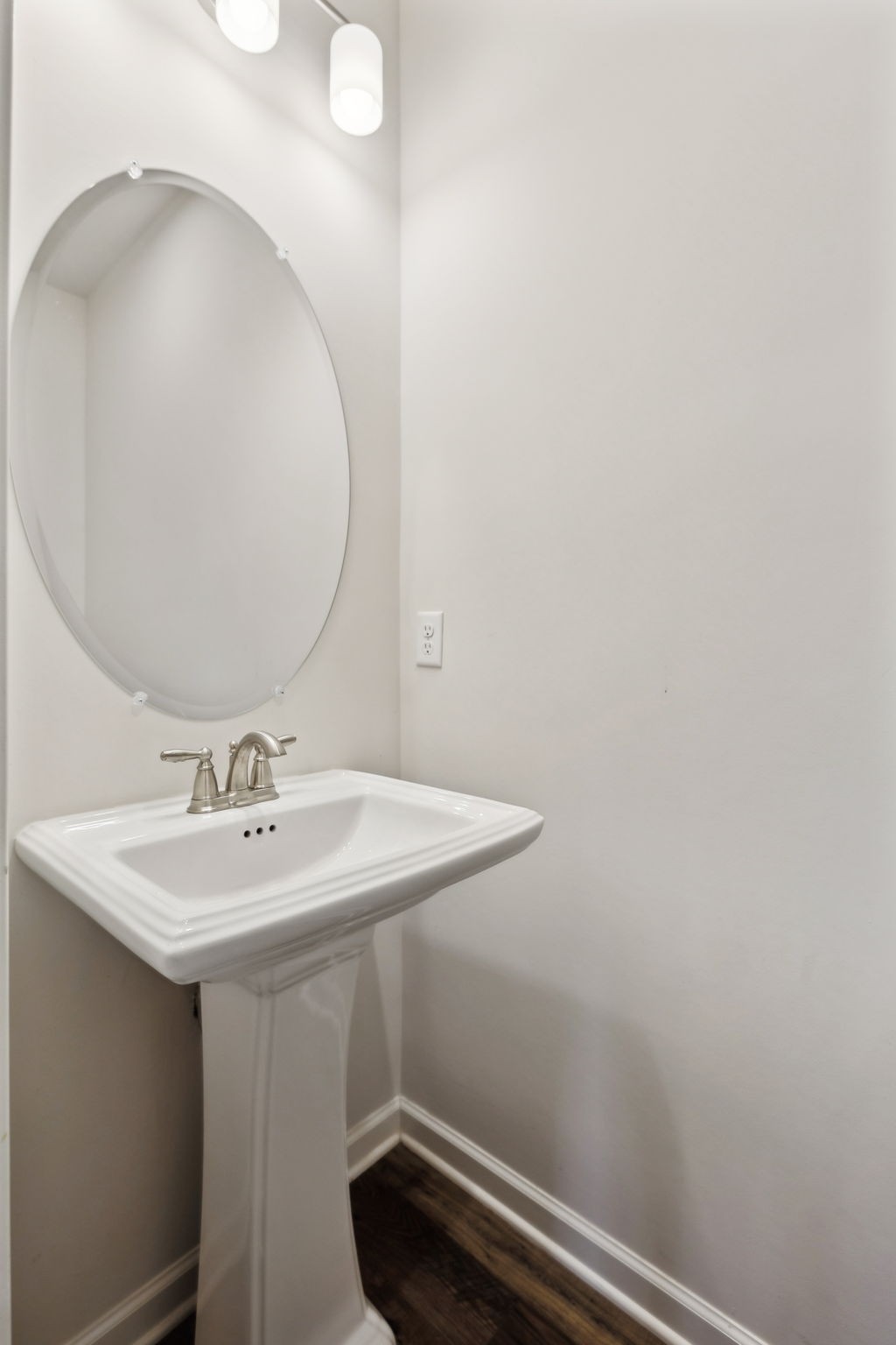 2908 Pomoa Pl