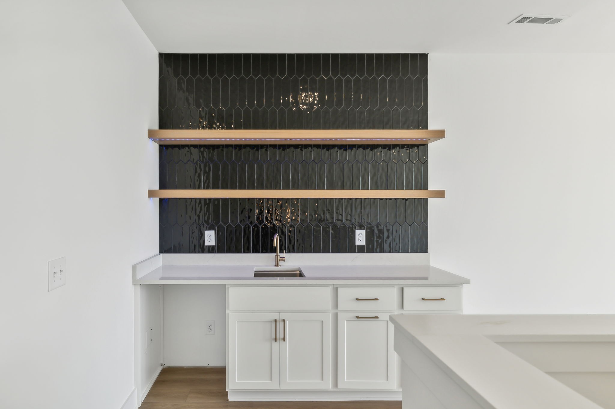 1301 Katie Ave Unit: A