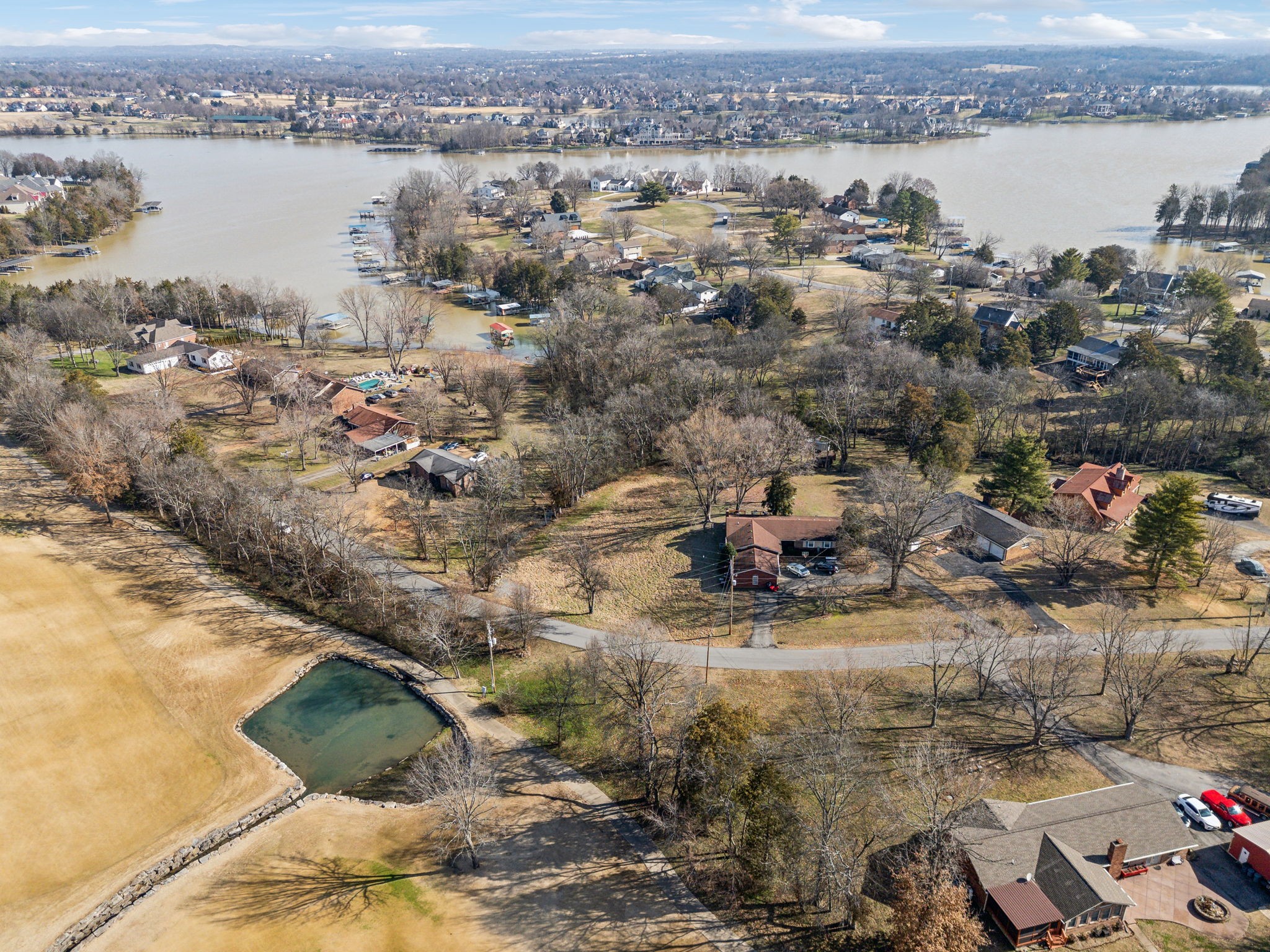 1024 Lake Ct