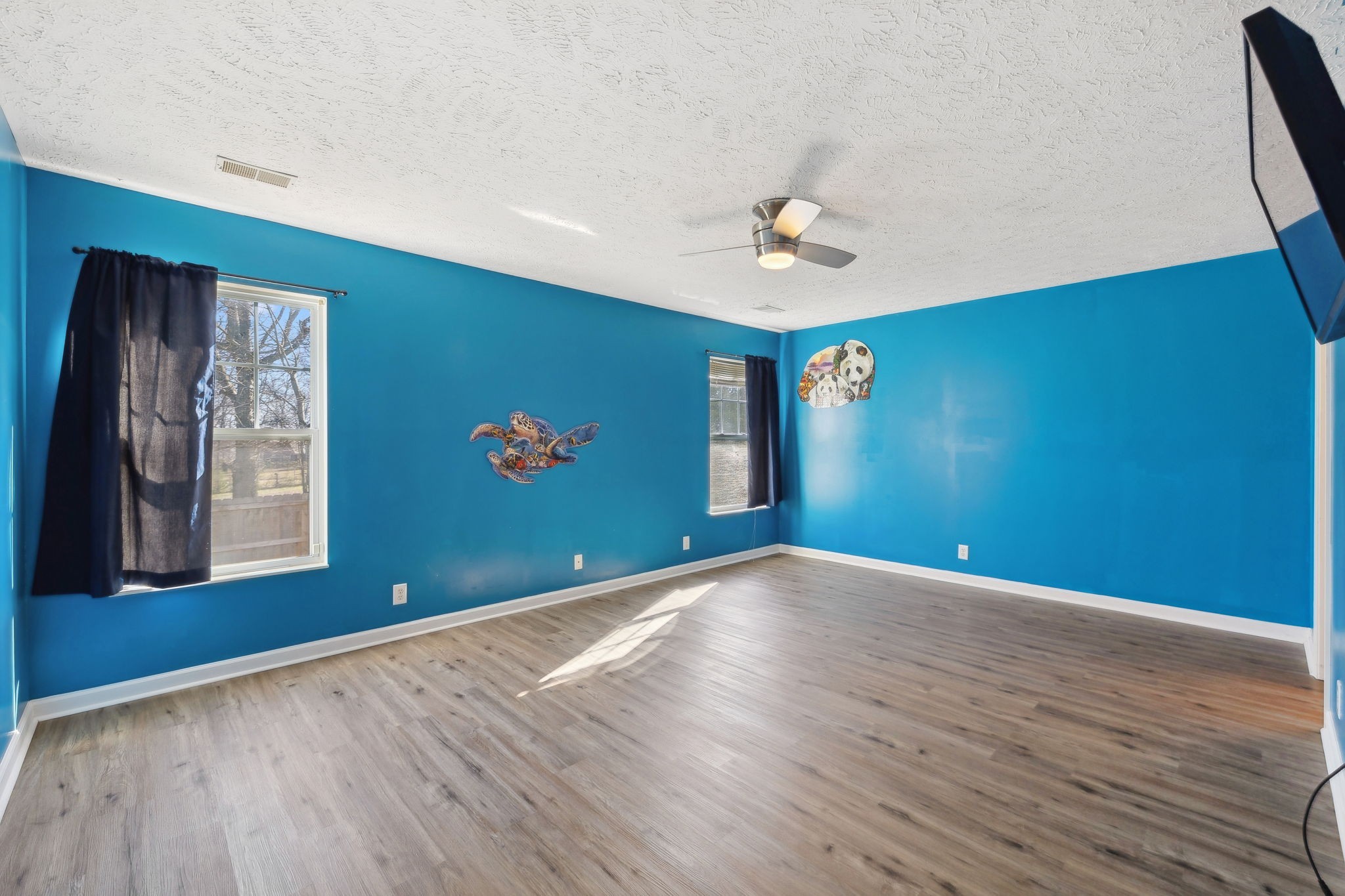 221 Maxwell Pl