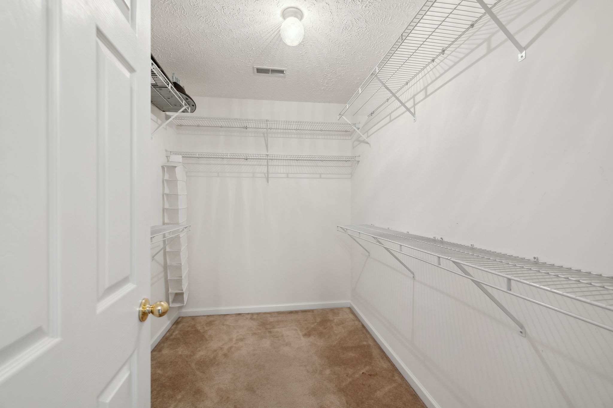 221 Maxwell Pl