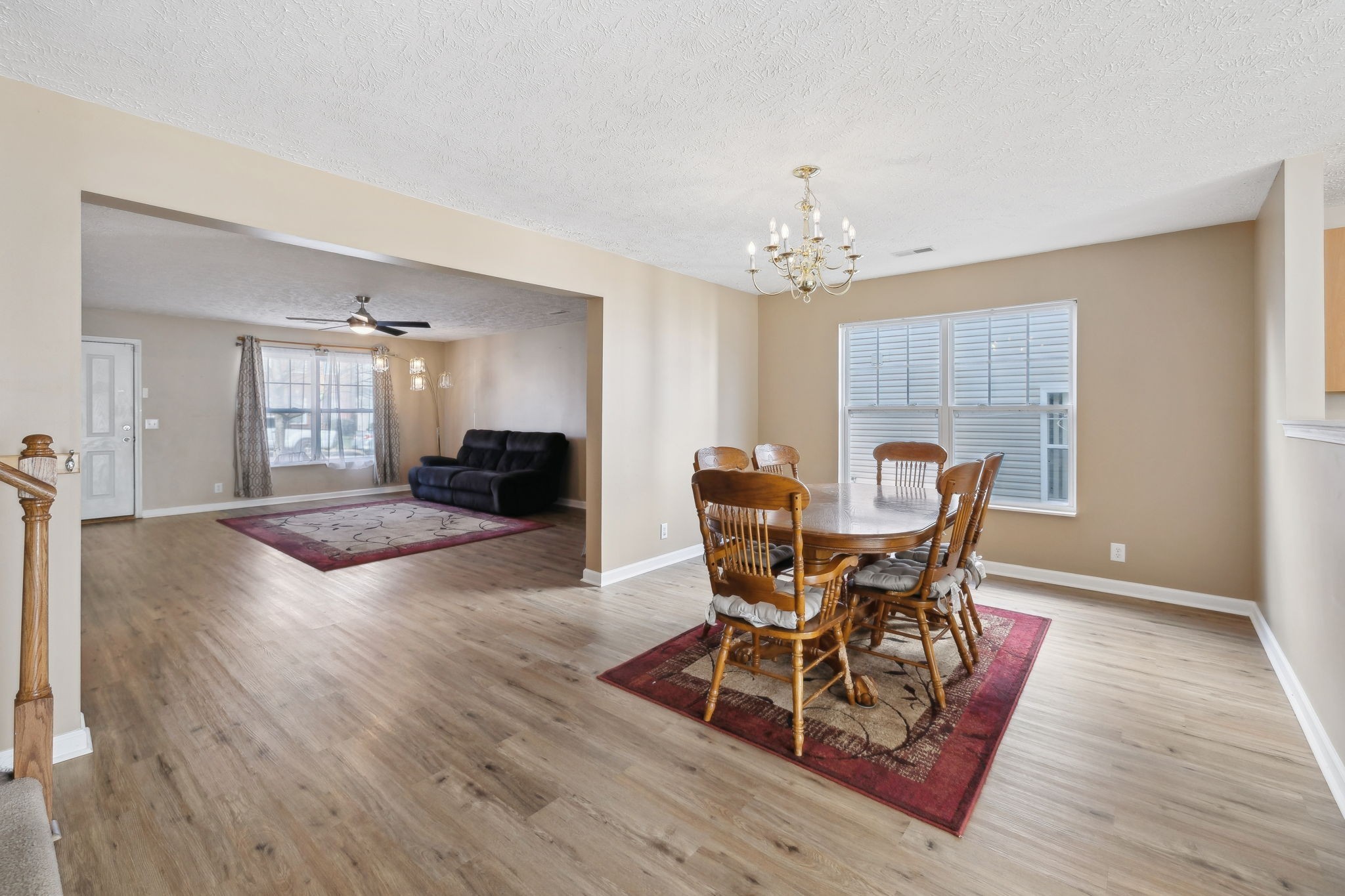 221 Maxwell Pl