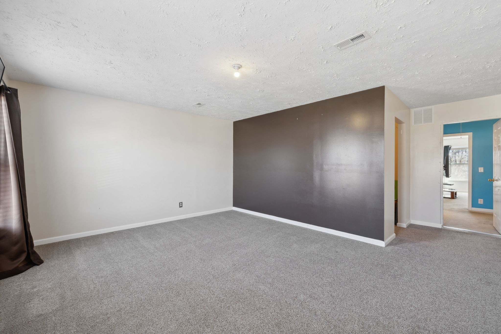 221 Maxwell Pl
