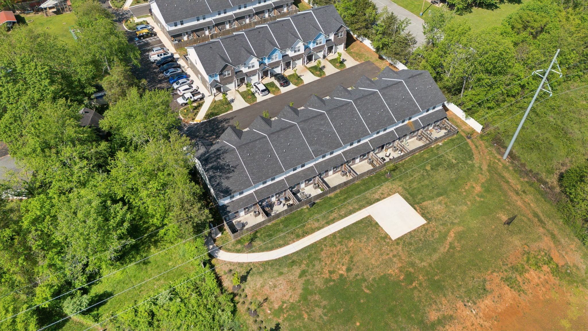 605 Longfellow Ln