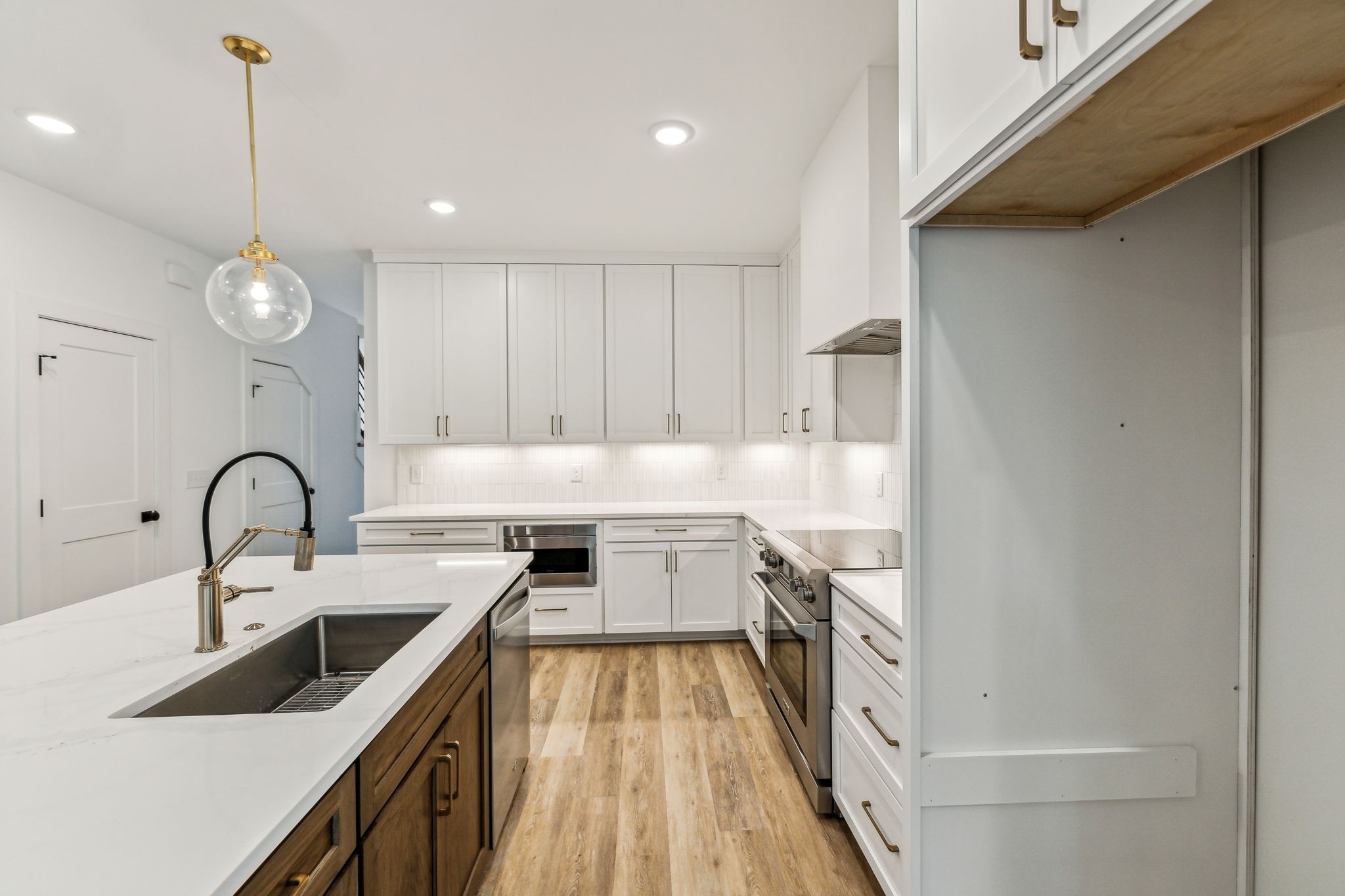 1303 Katie Ave Unit: B