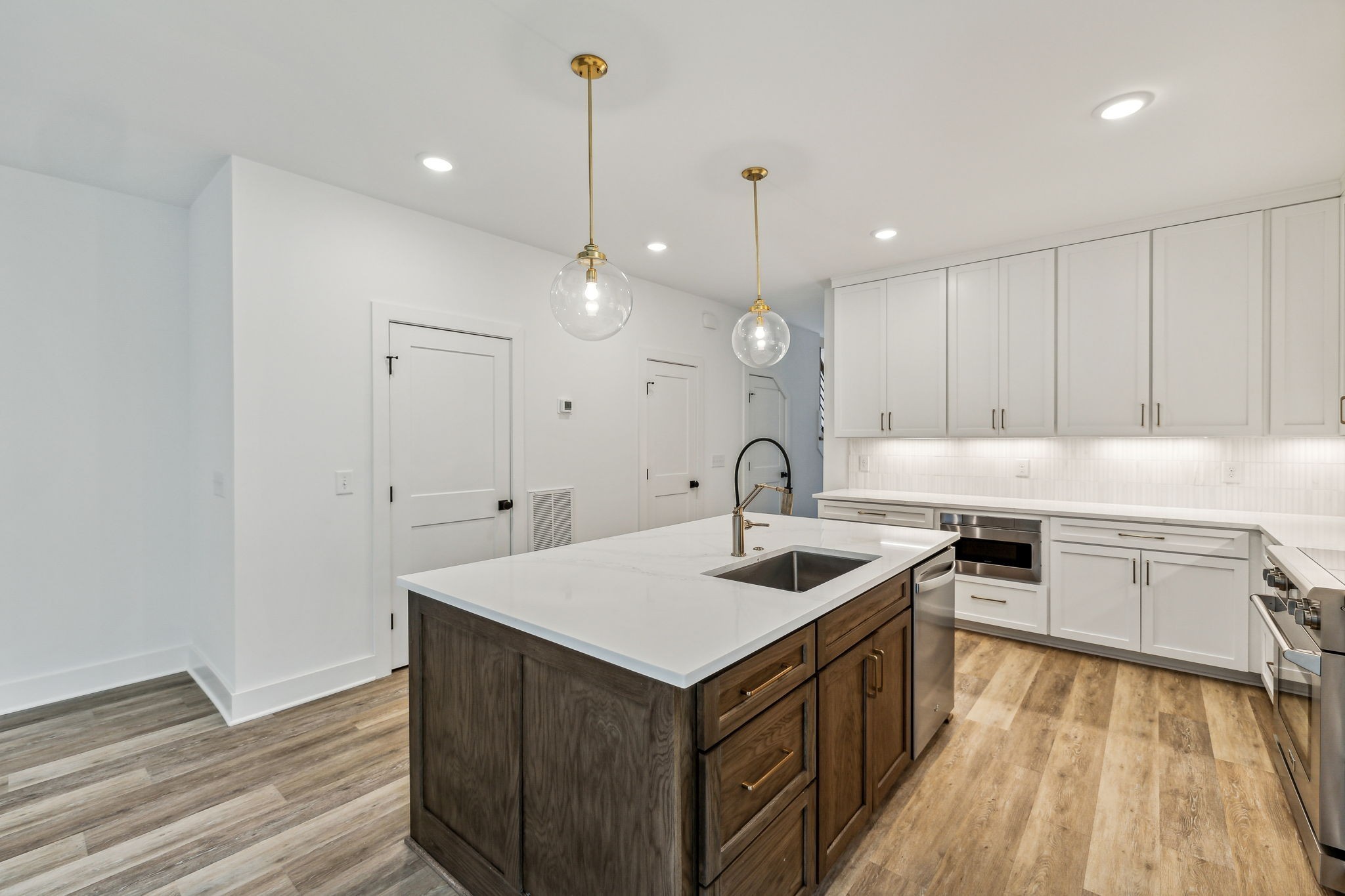 1303 Katie Ave Unit: B