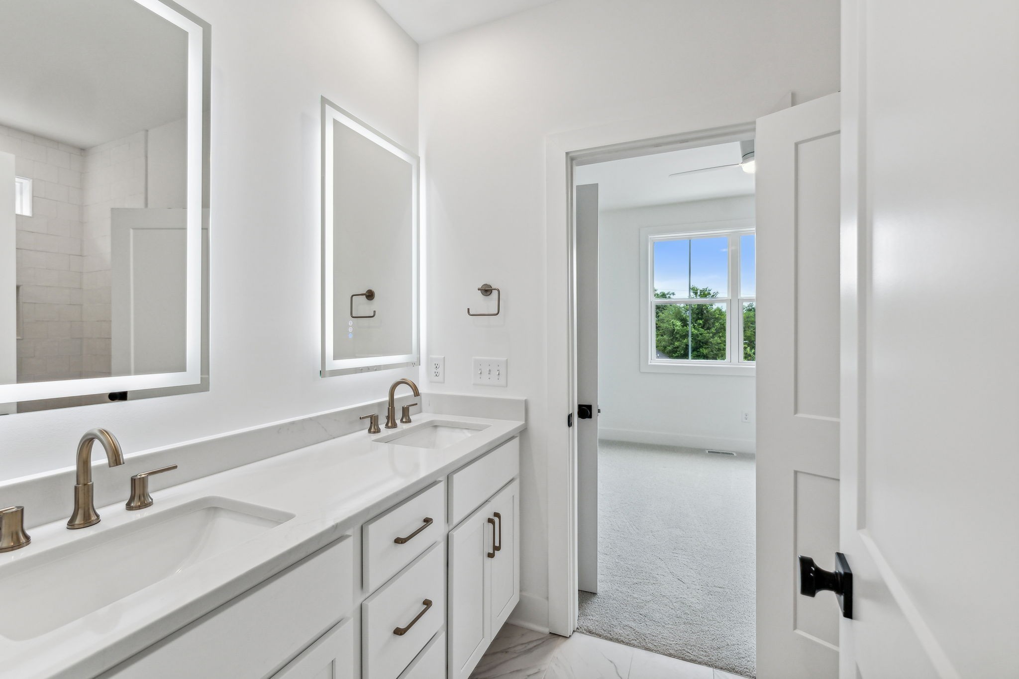 1303 Katie Ave Unit: B