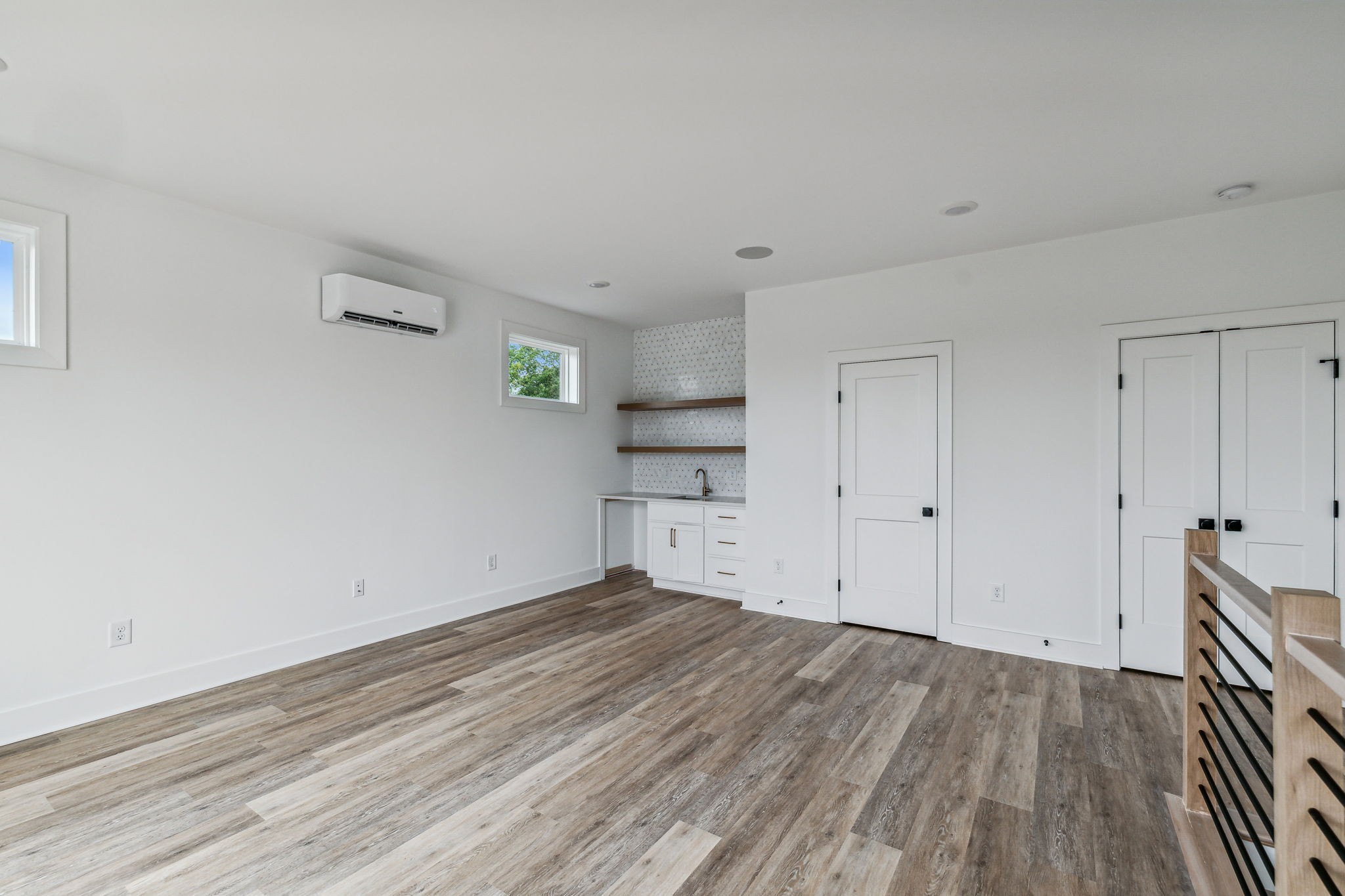 1303 Katie Ave Unit: B