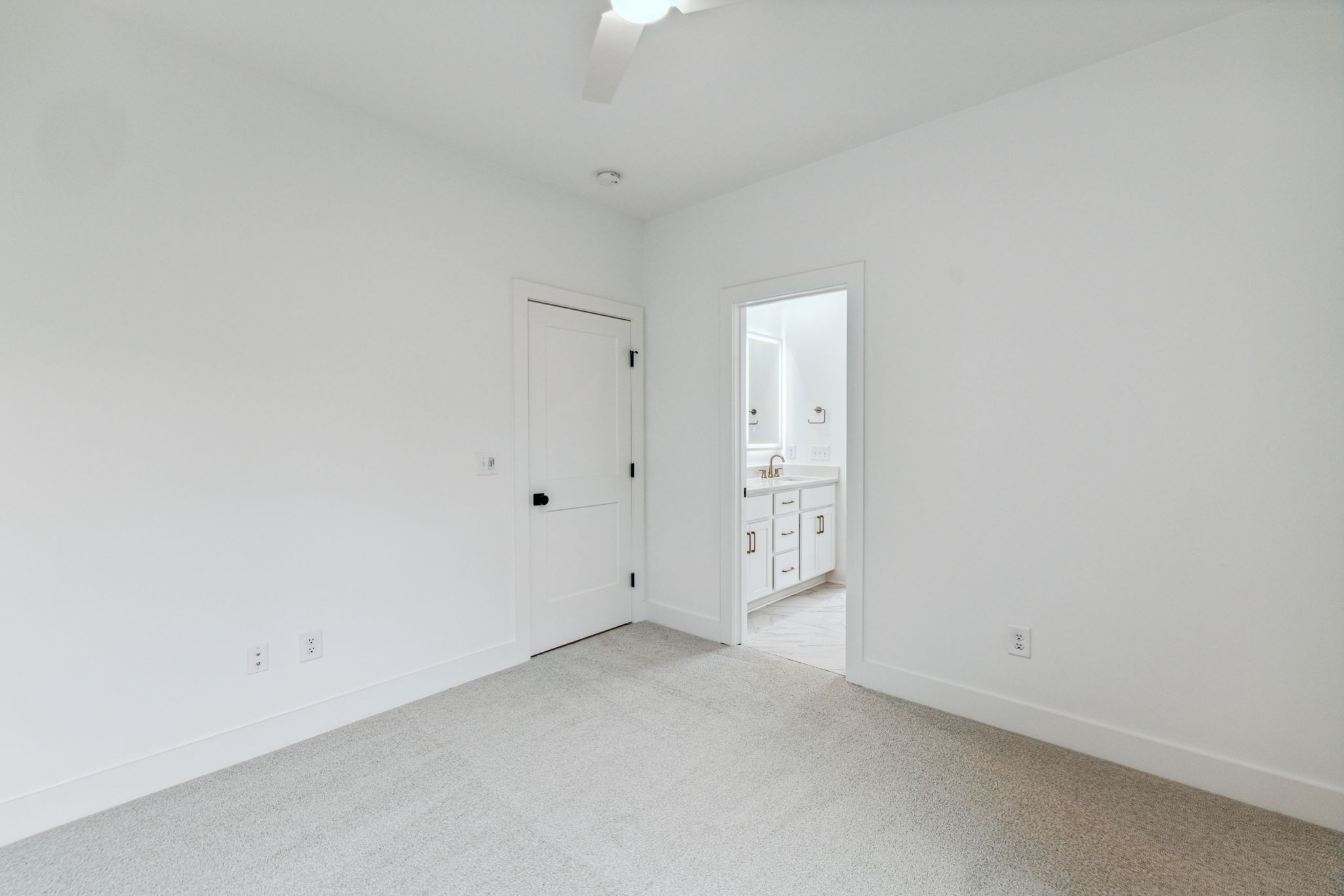 1303 Katie Ave Unit: B