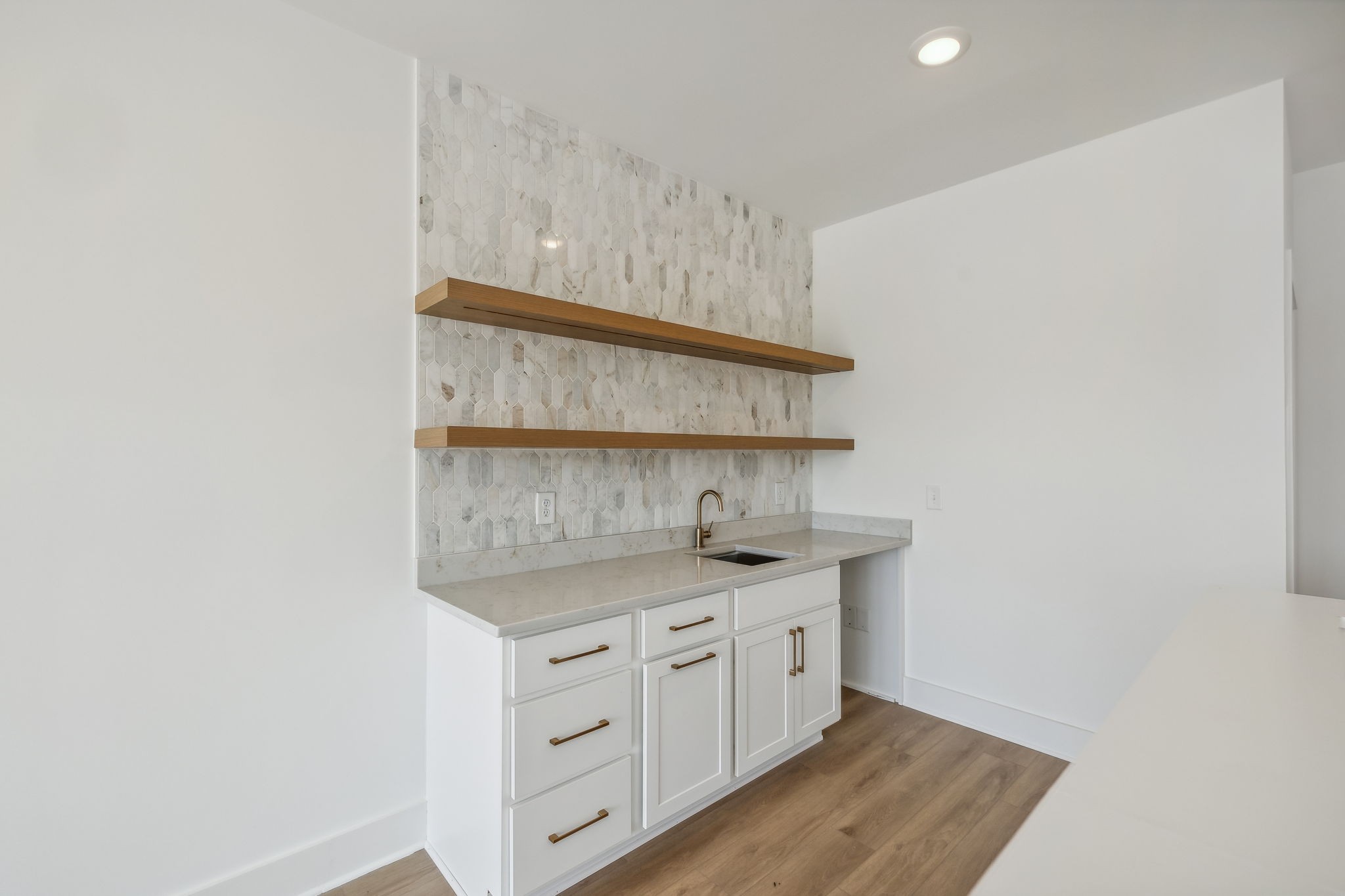 1301B Katie Ave
