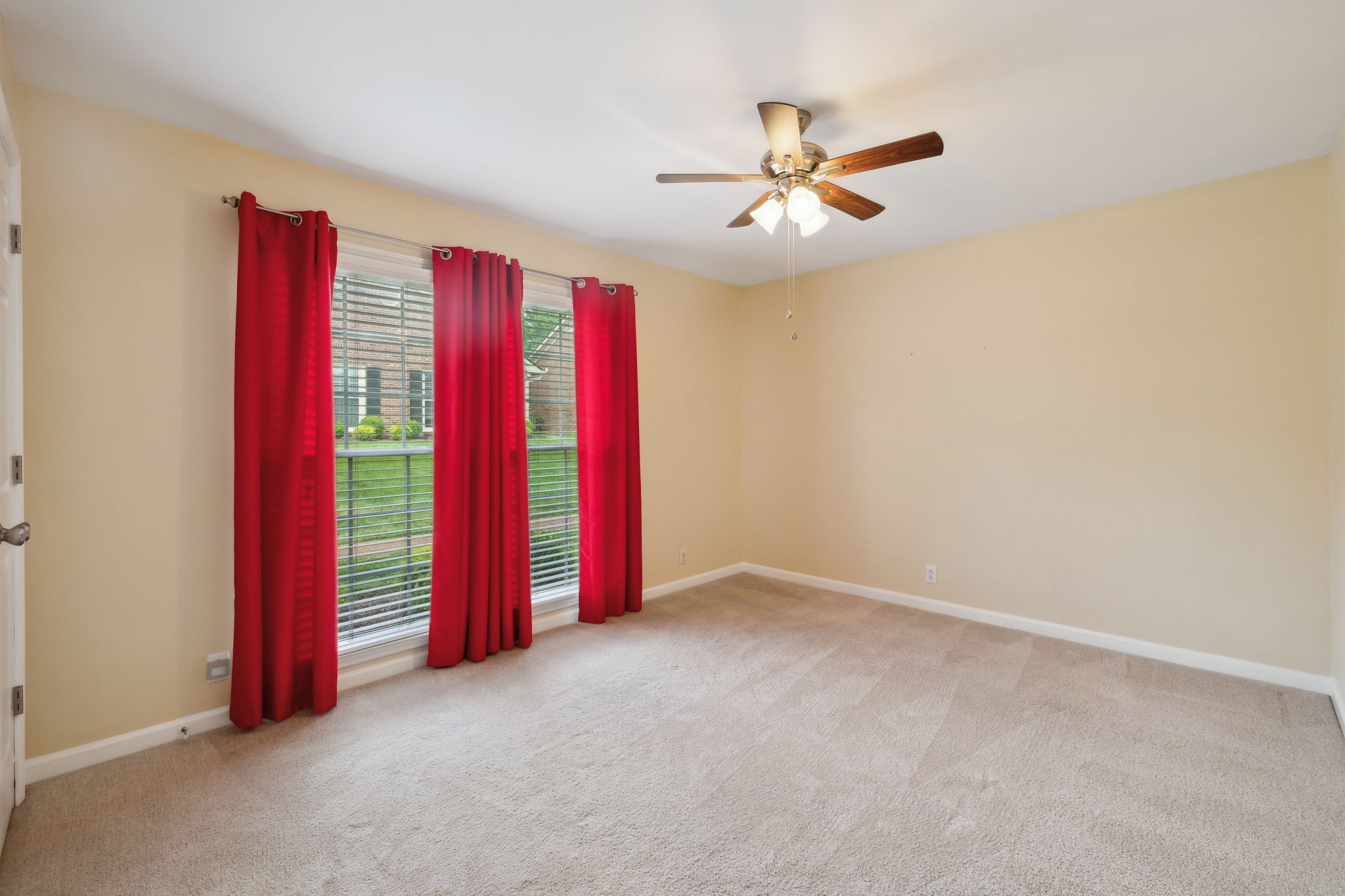 2130 River Chase Dr