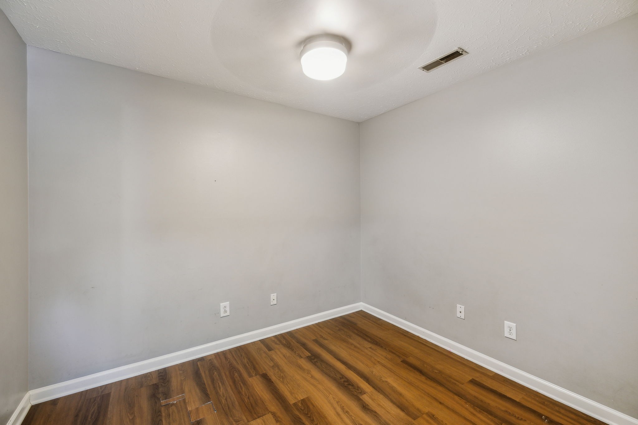 1625 Center Pointe Dr