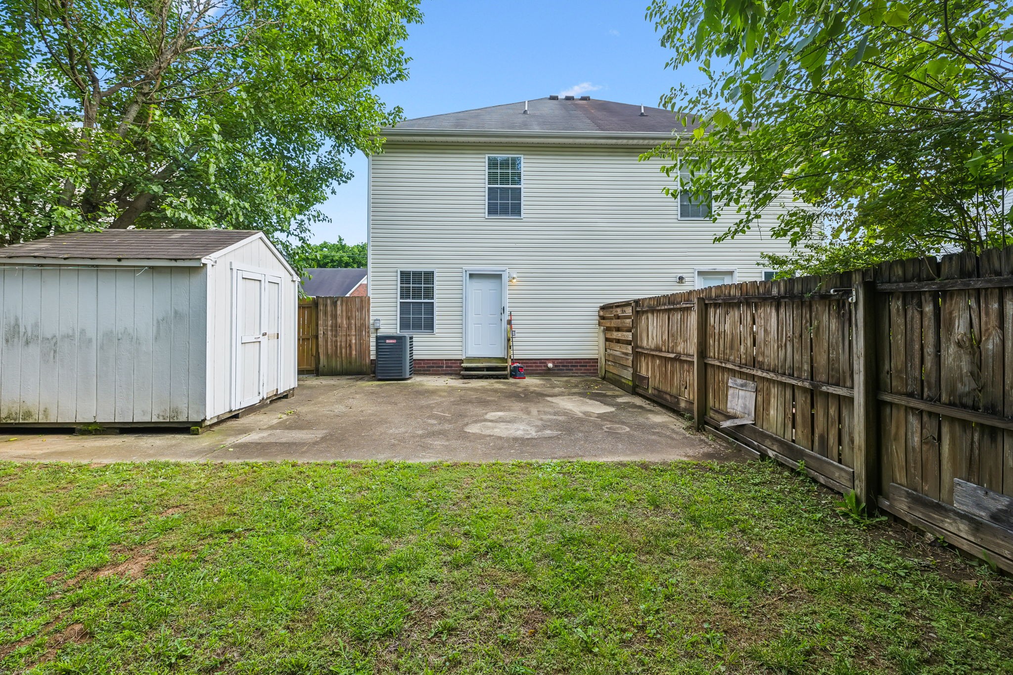 1625 Center Pointe Dr