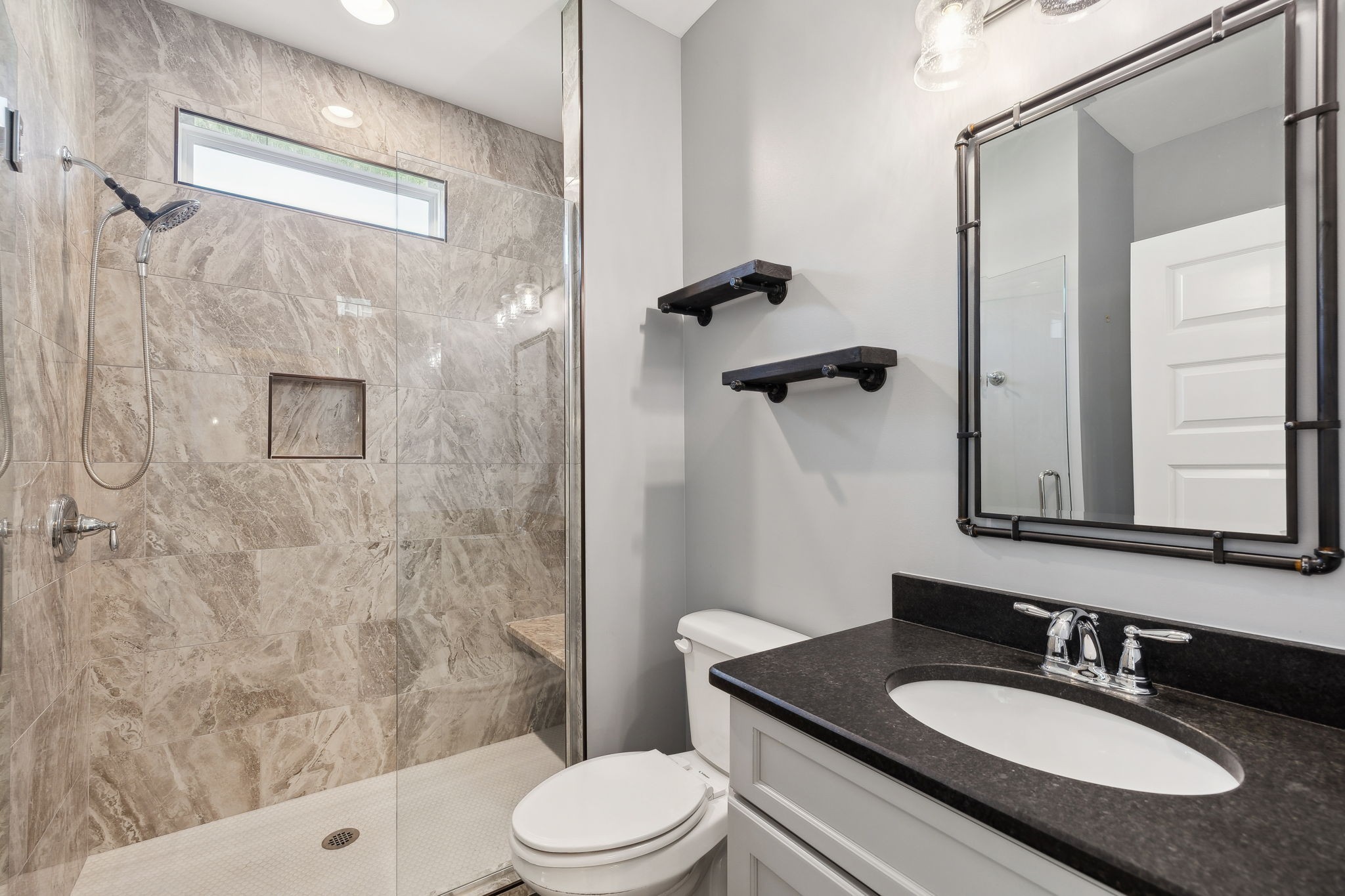 417 Anchor Reserve Cv
