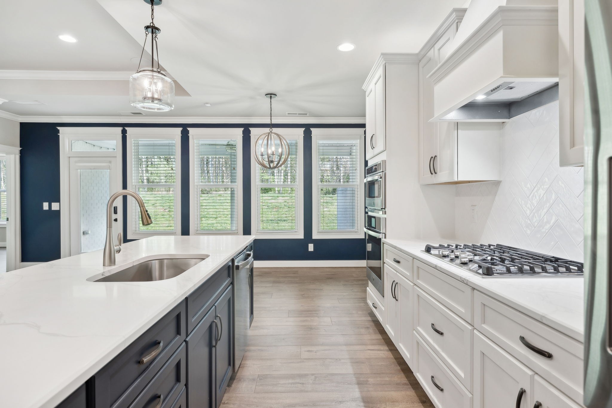 417 Anchor Reserve Cv