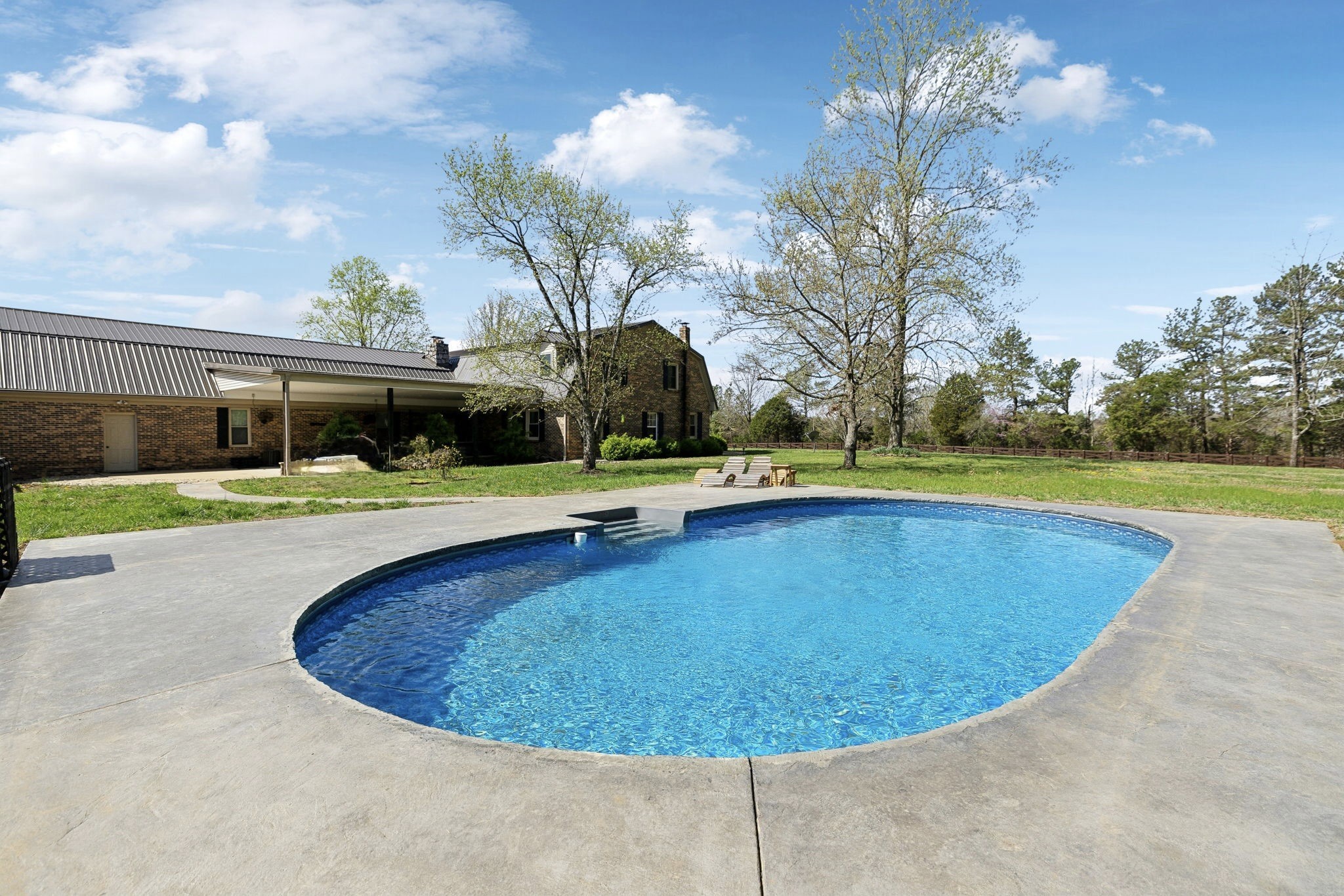 2038 N Lasea Rd