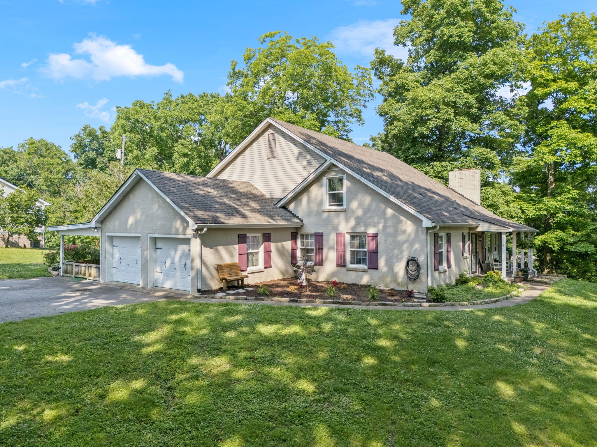 501 Moncrief Ave