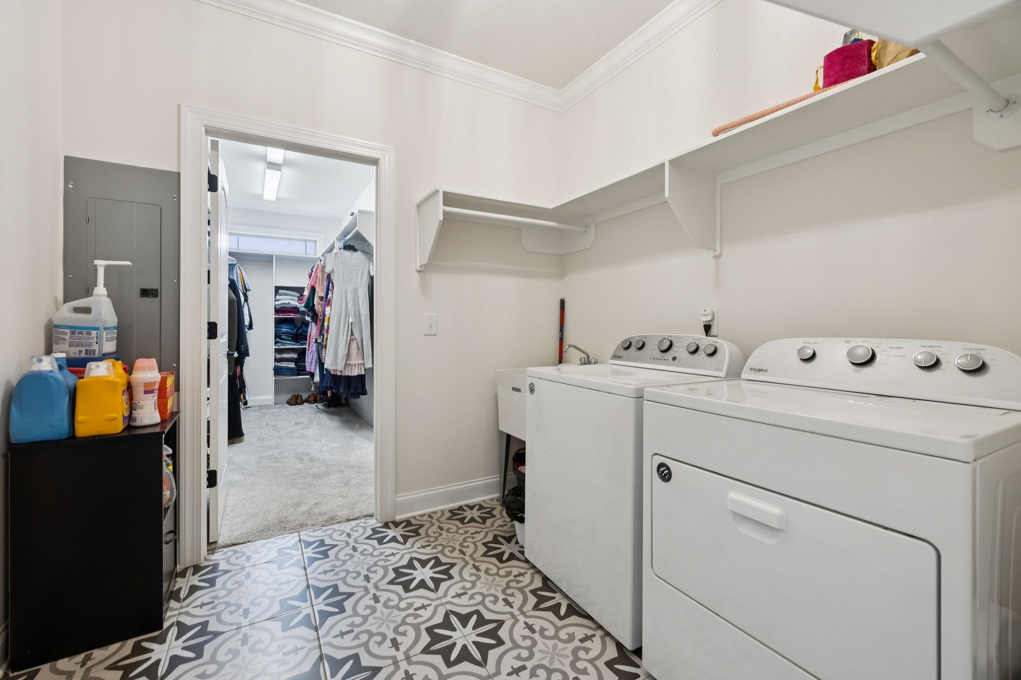 623 Josef Cir