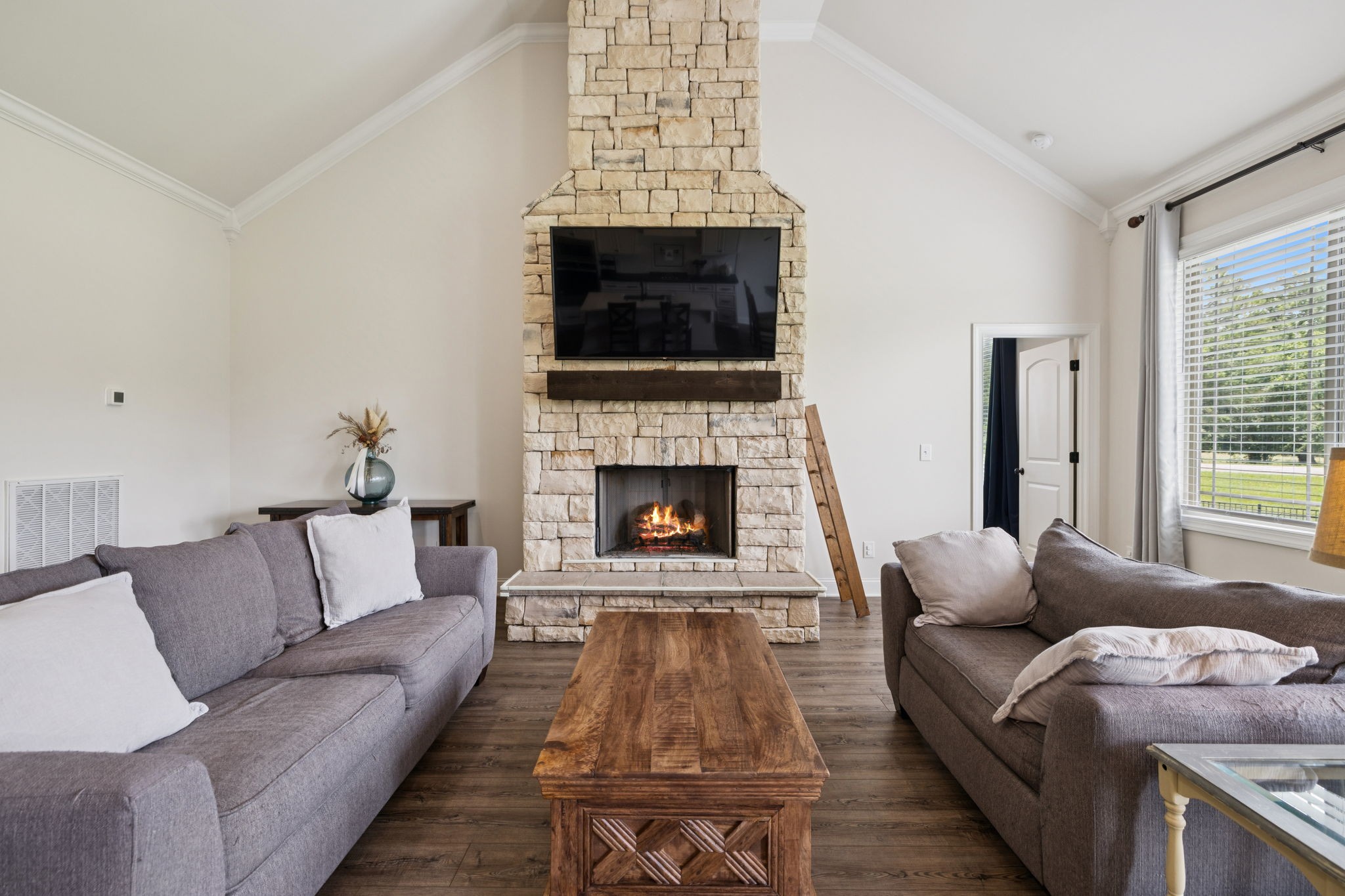 623 Josef Cir