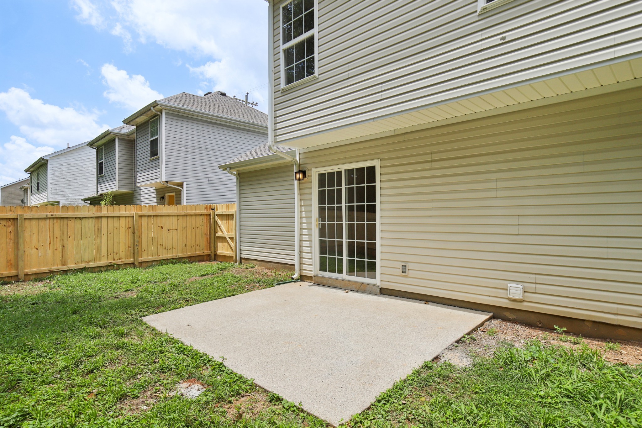 1033 Tom Hailey Blvd