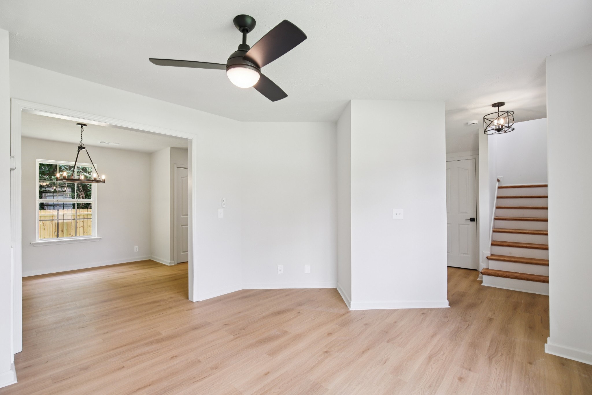 1033 Tom Hailey Blvd