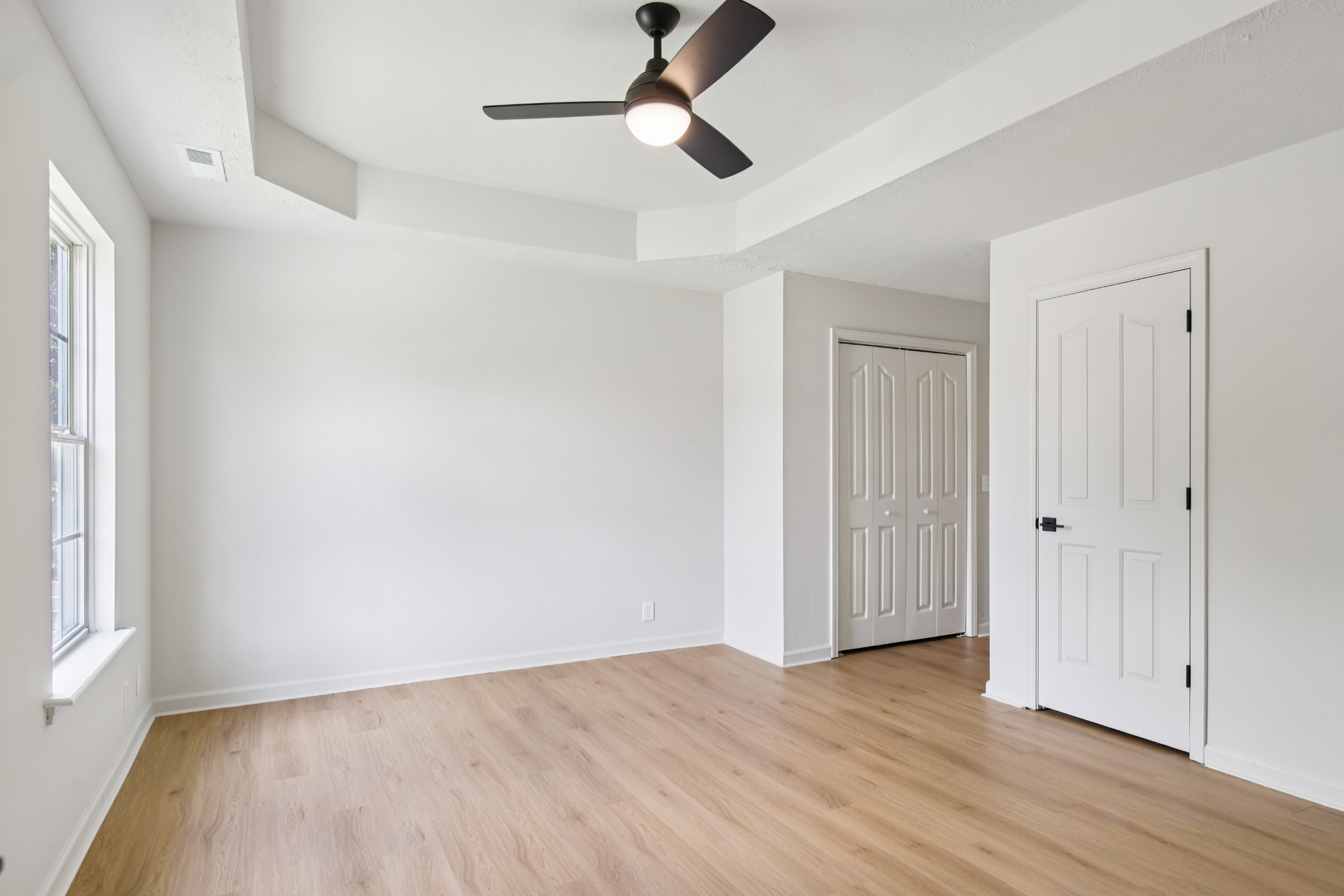 1033 Tom Hailey Blvd