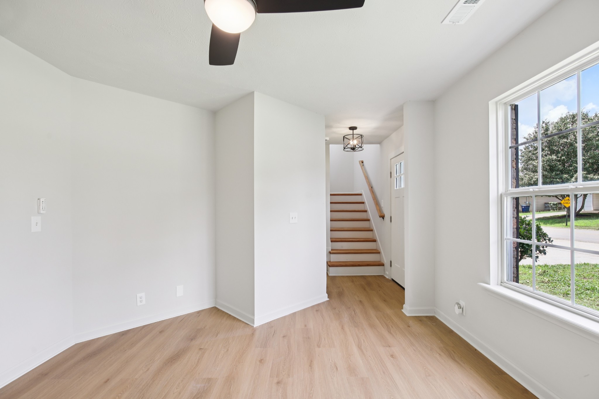 1033 Tom Hailey Blvd