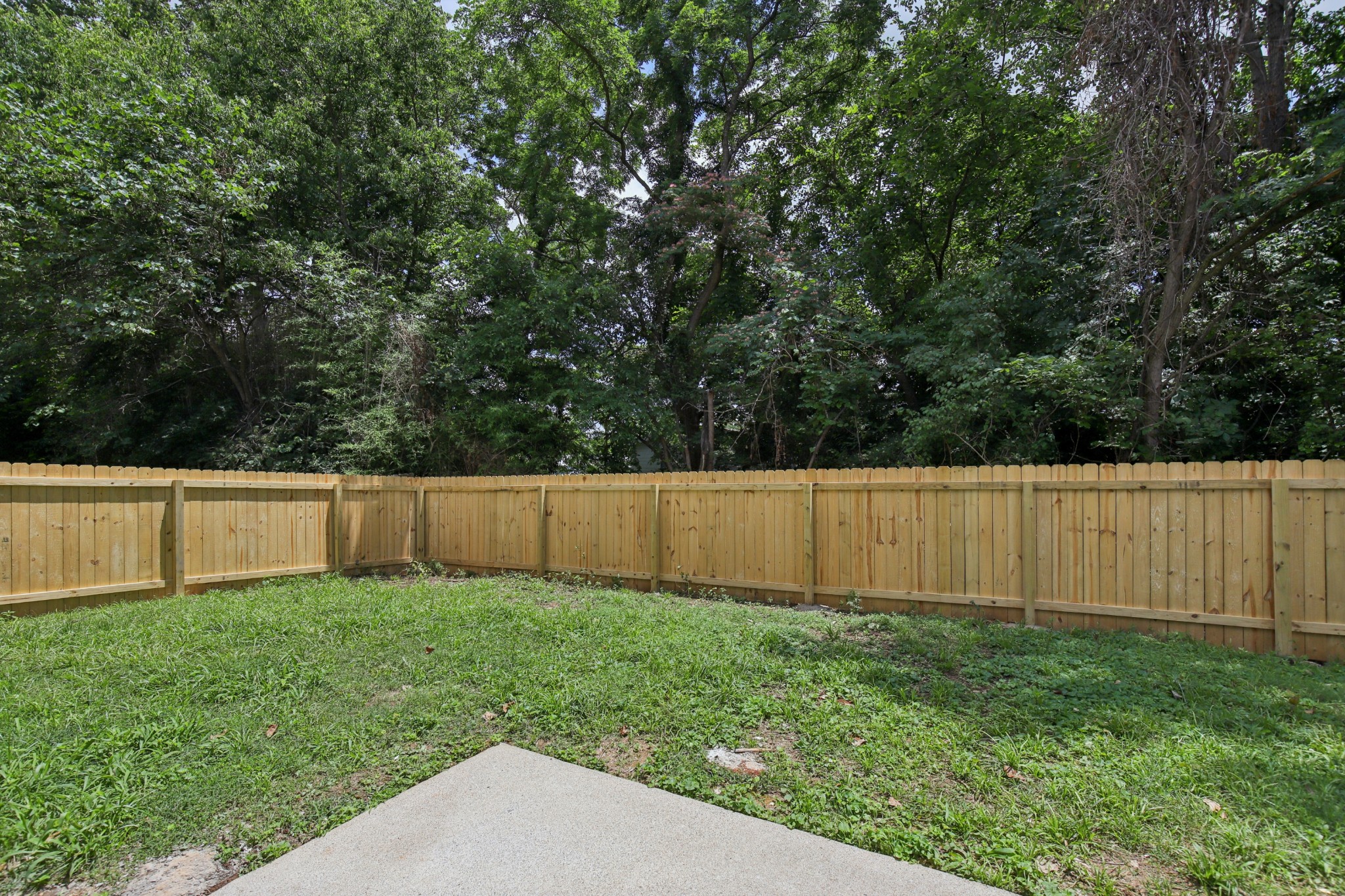 1033 Tom Hailey Blvd