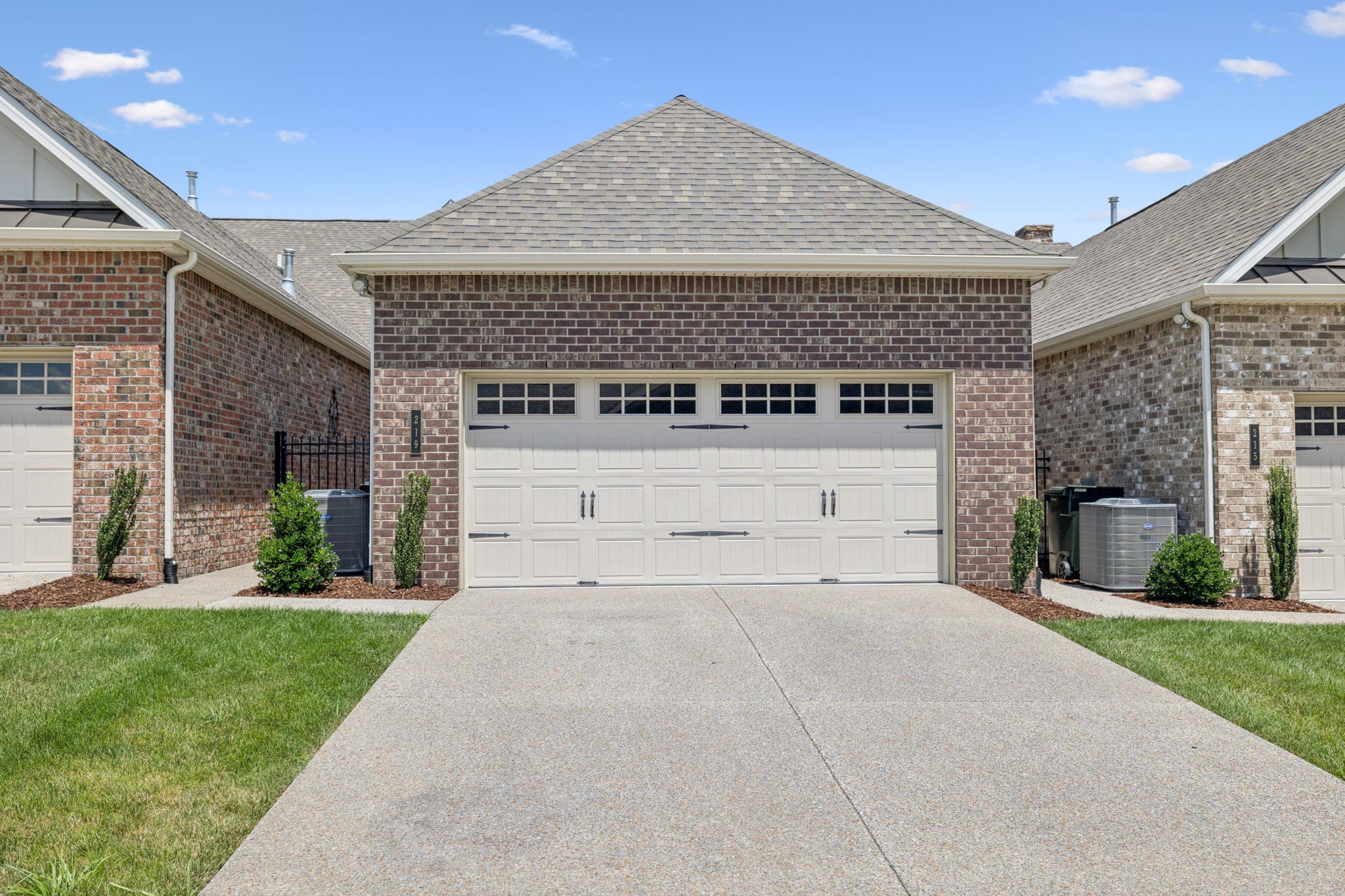 219 Cloverbrook Way