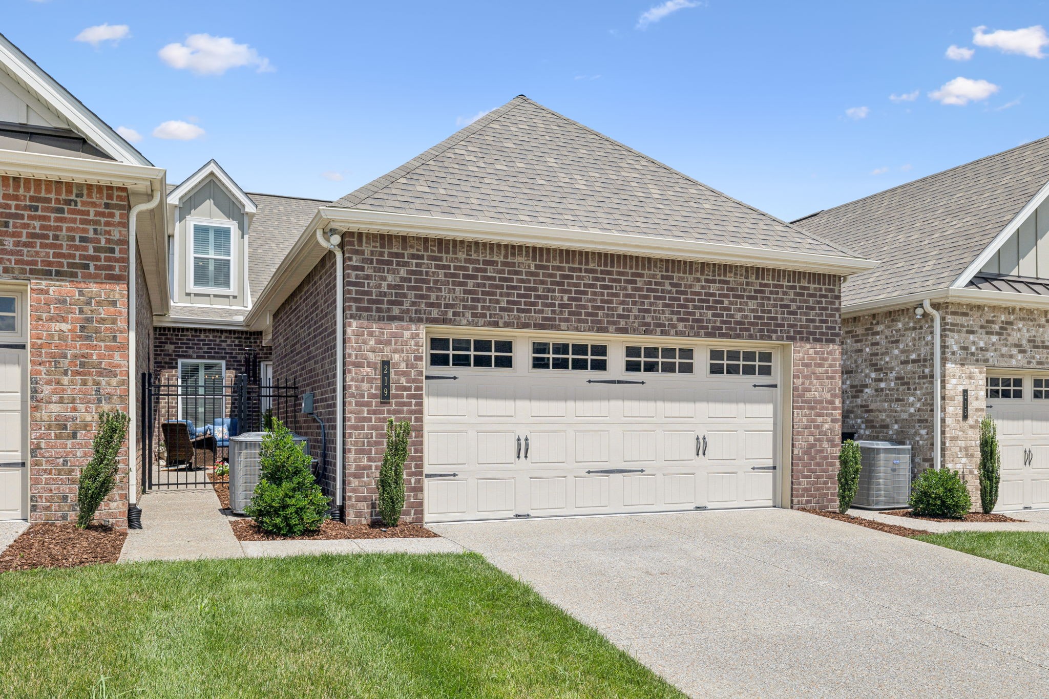 219 Cloverbrook Way