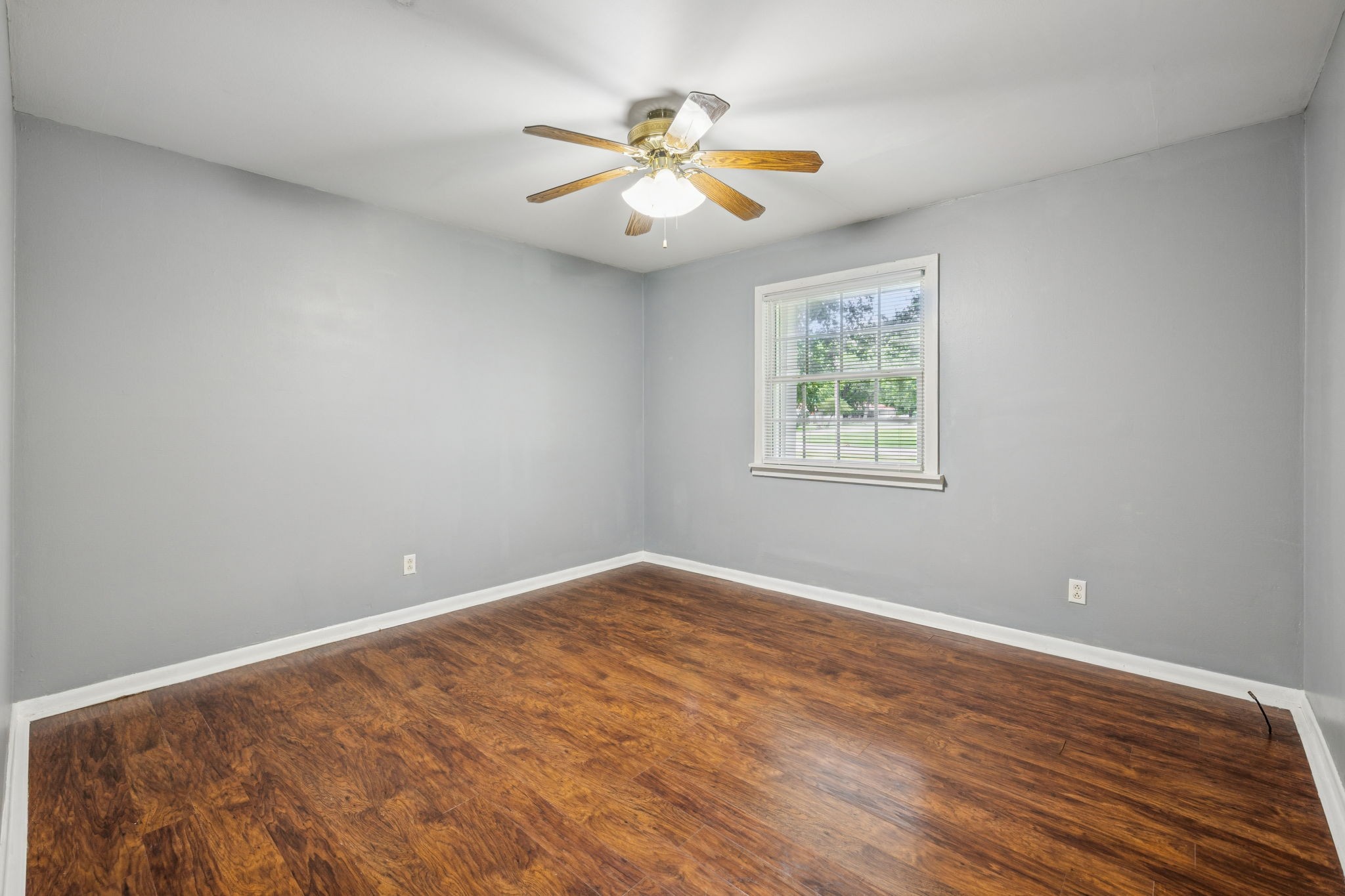 1001 Kenny St