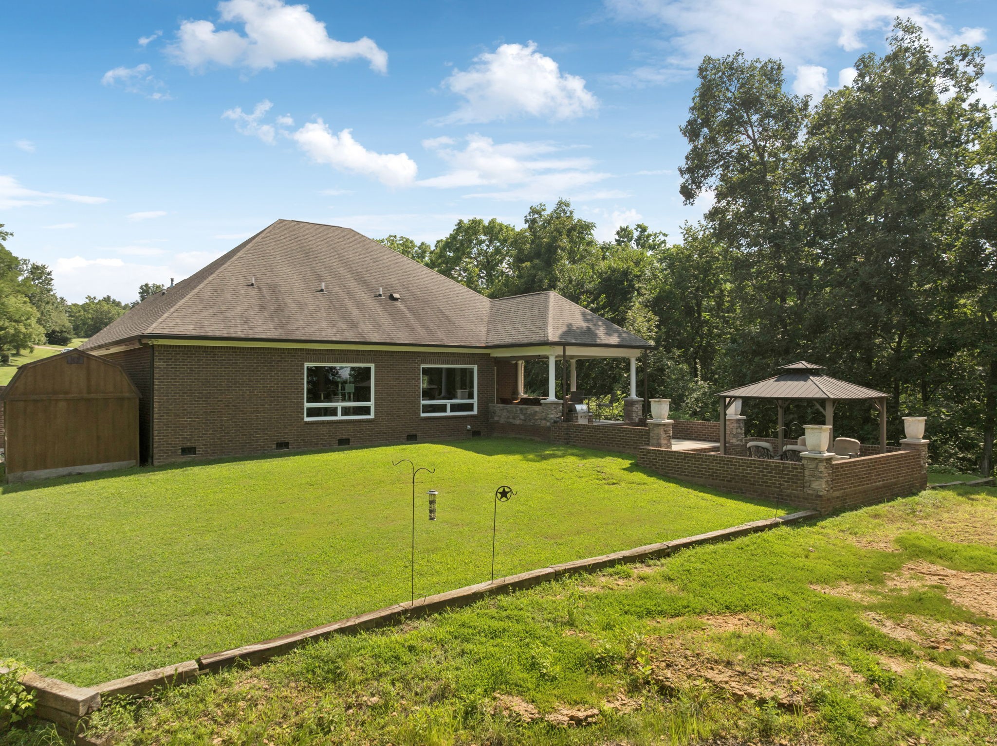 1204 Valarie Ln