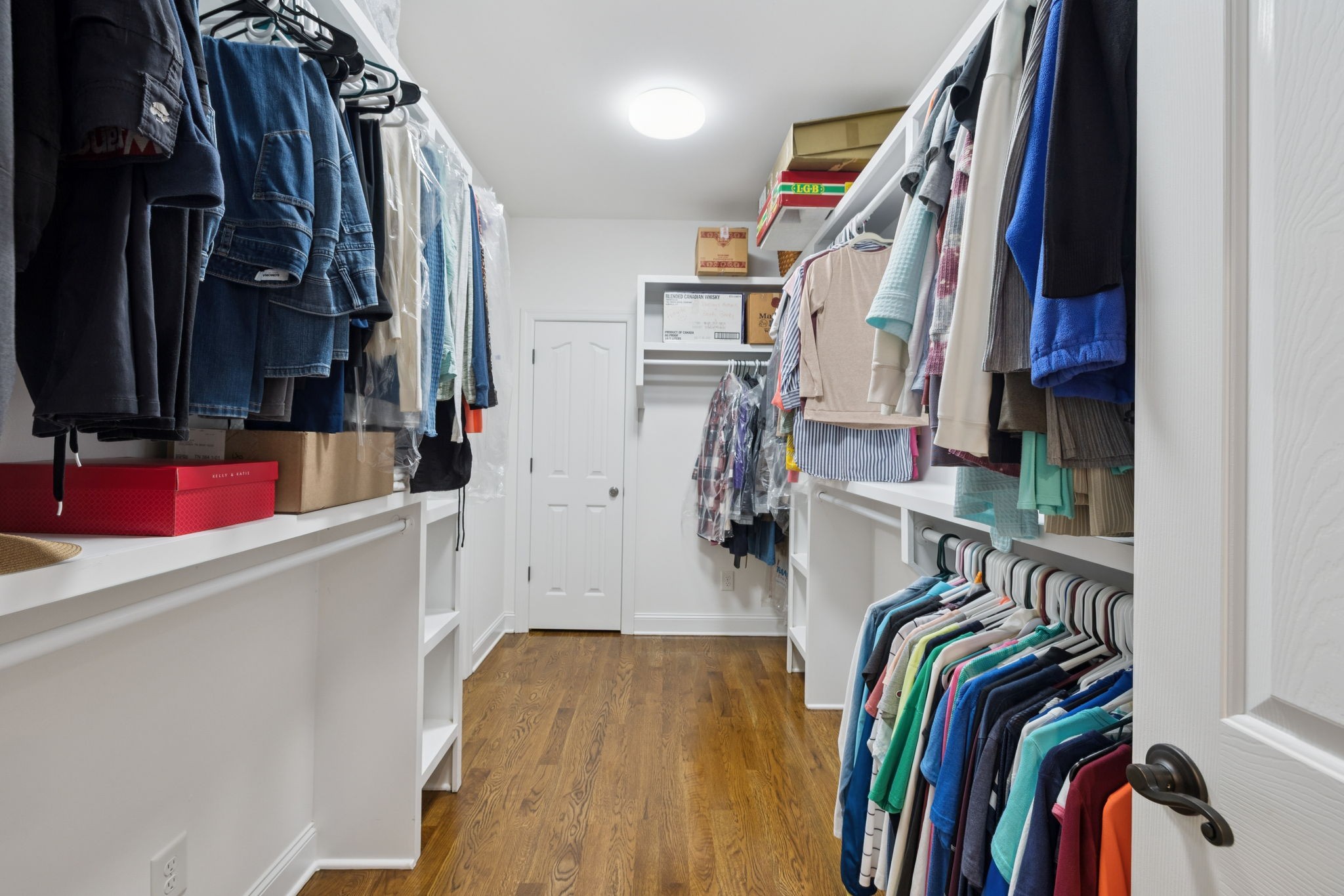 1204 Valarie Ln