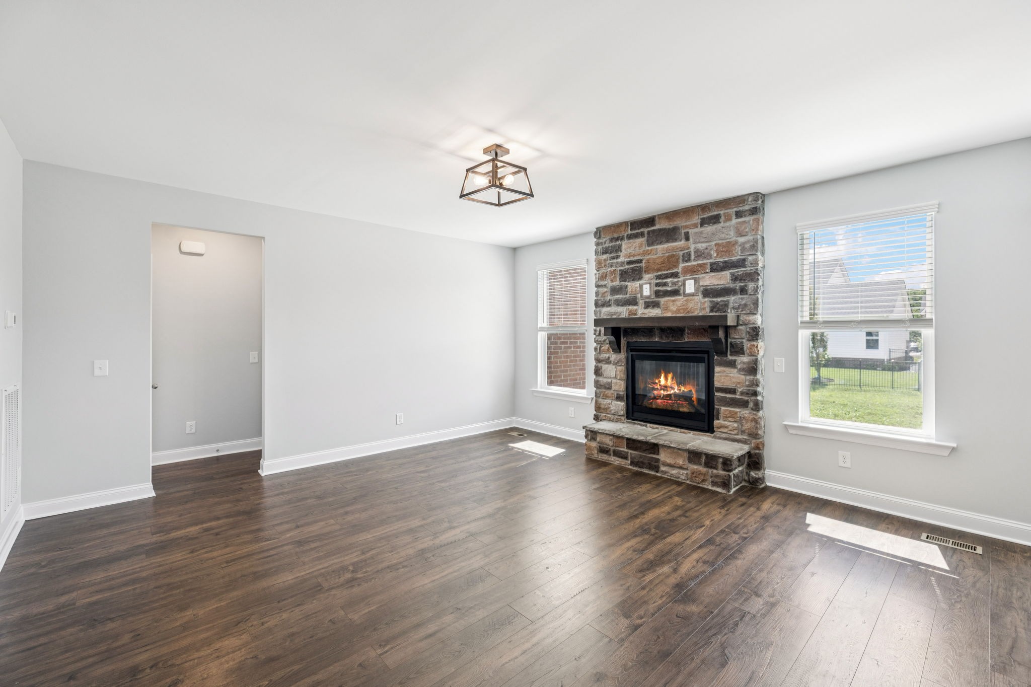 5475 Ayana Dr