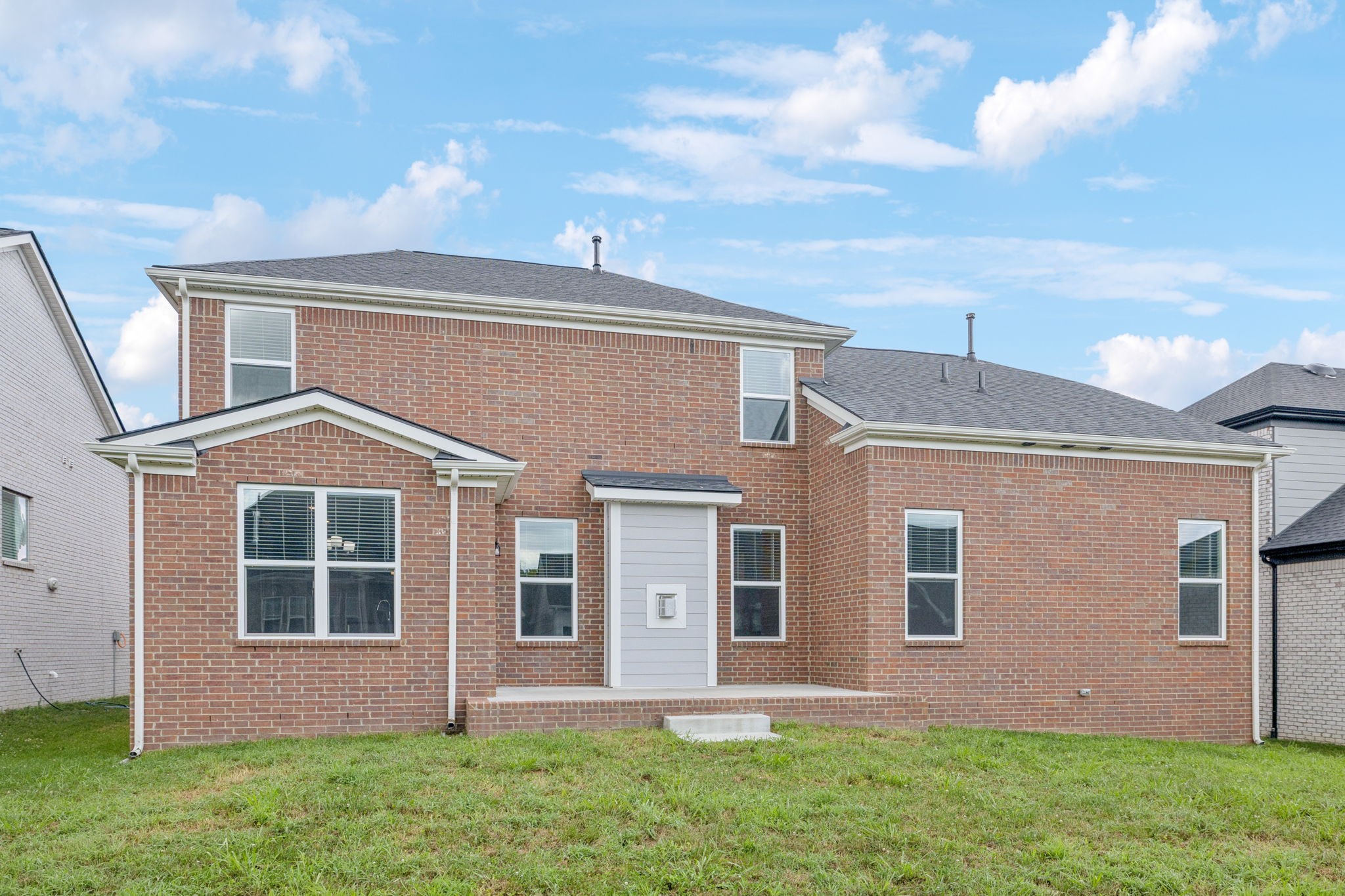 5475 Ayana Dr