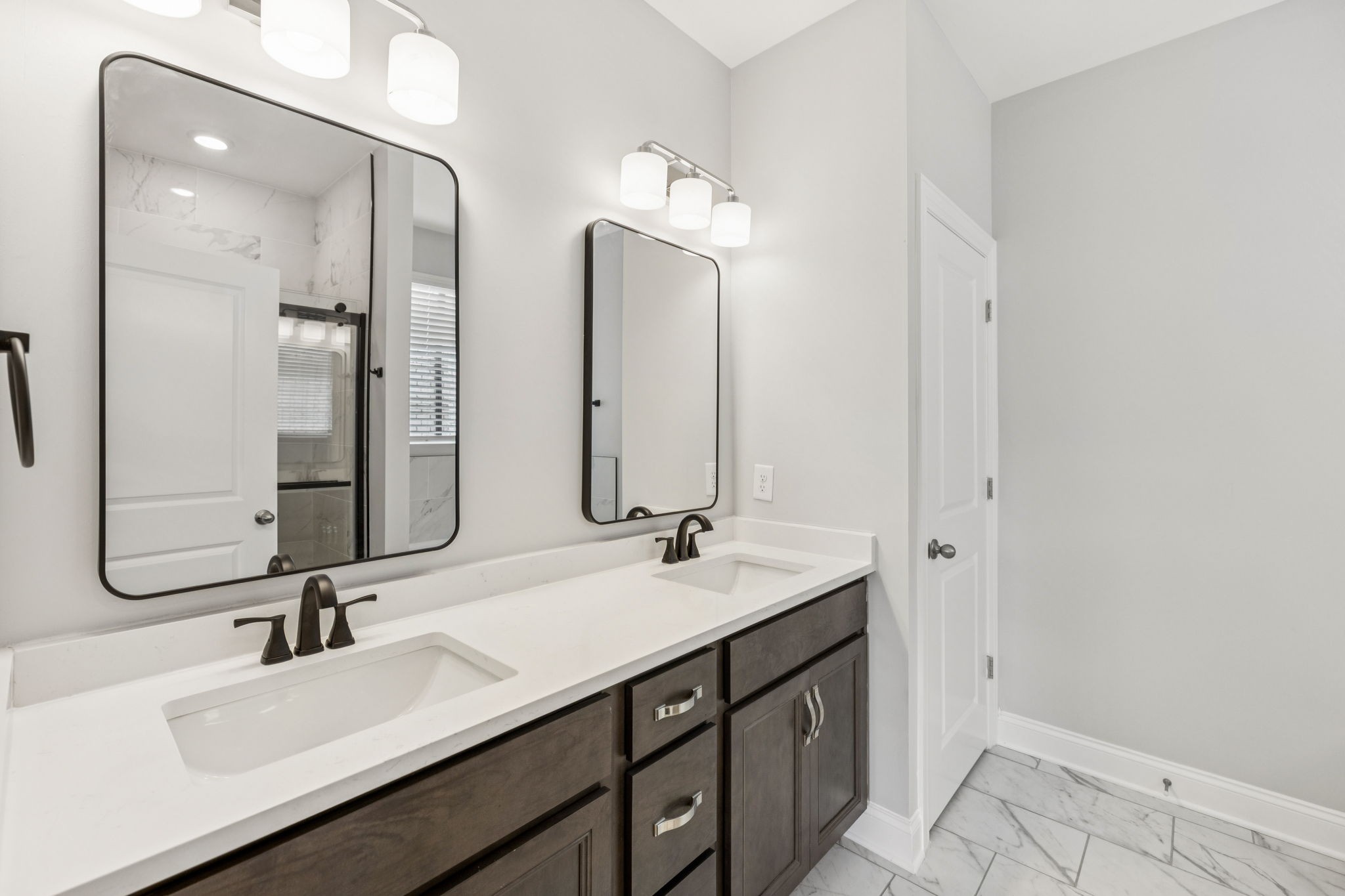 5475 Ayana Dr
