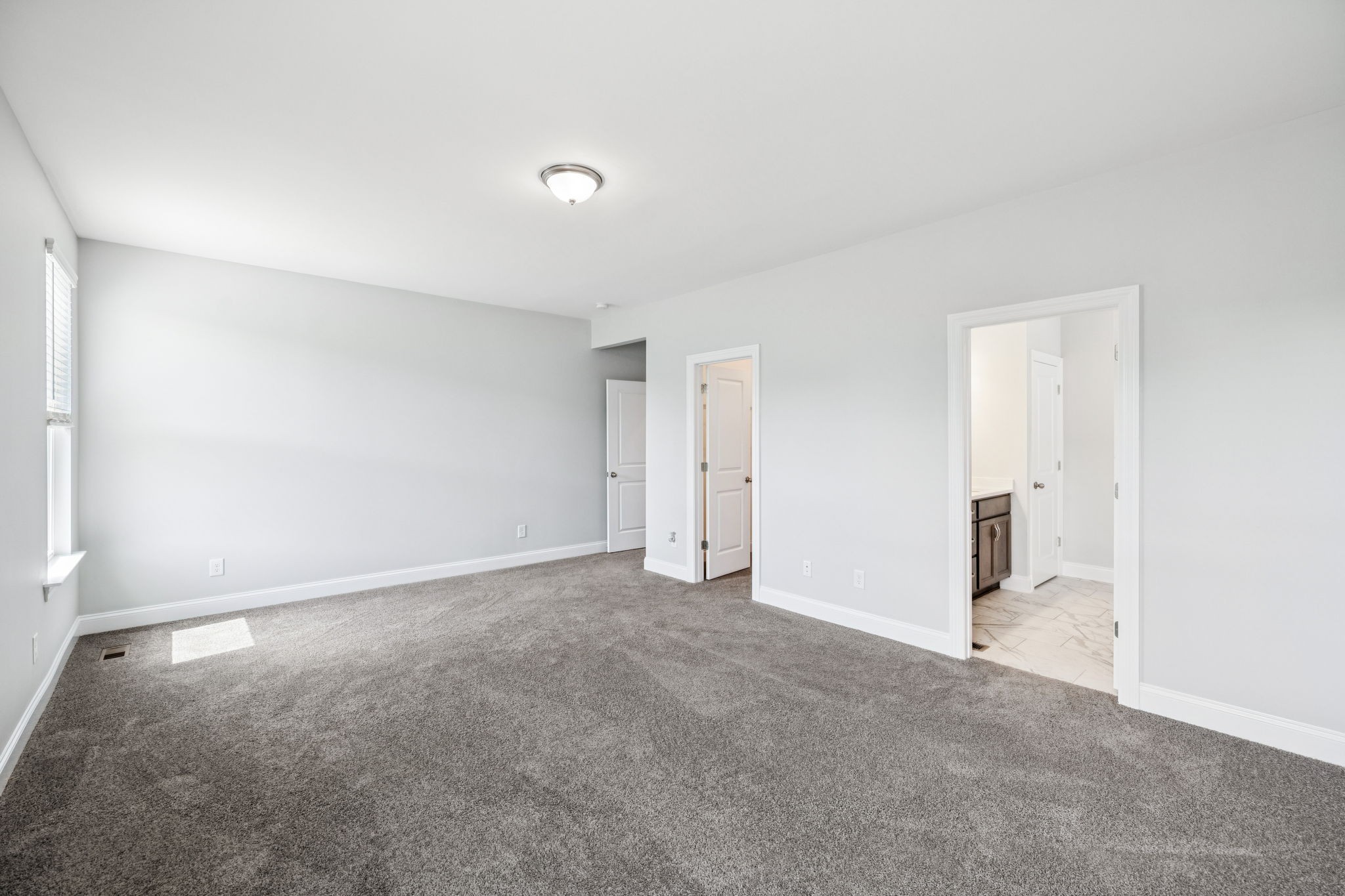 5475 Ayana Dr