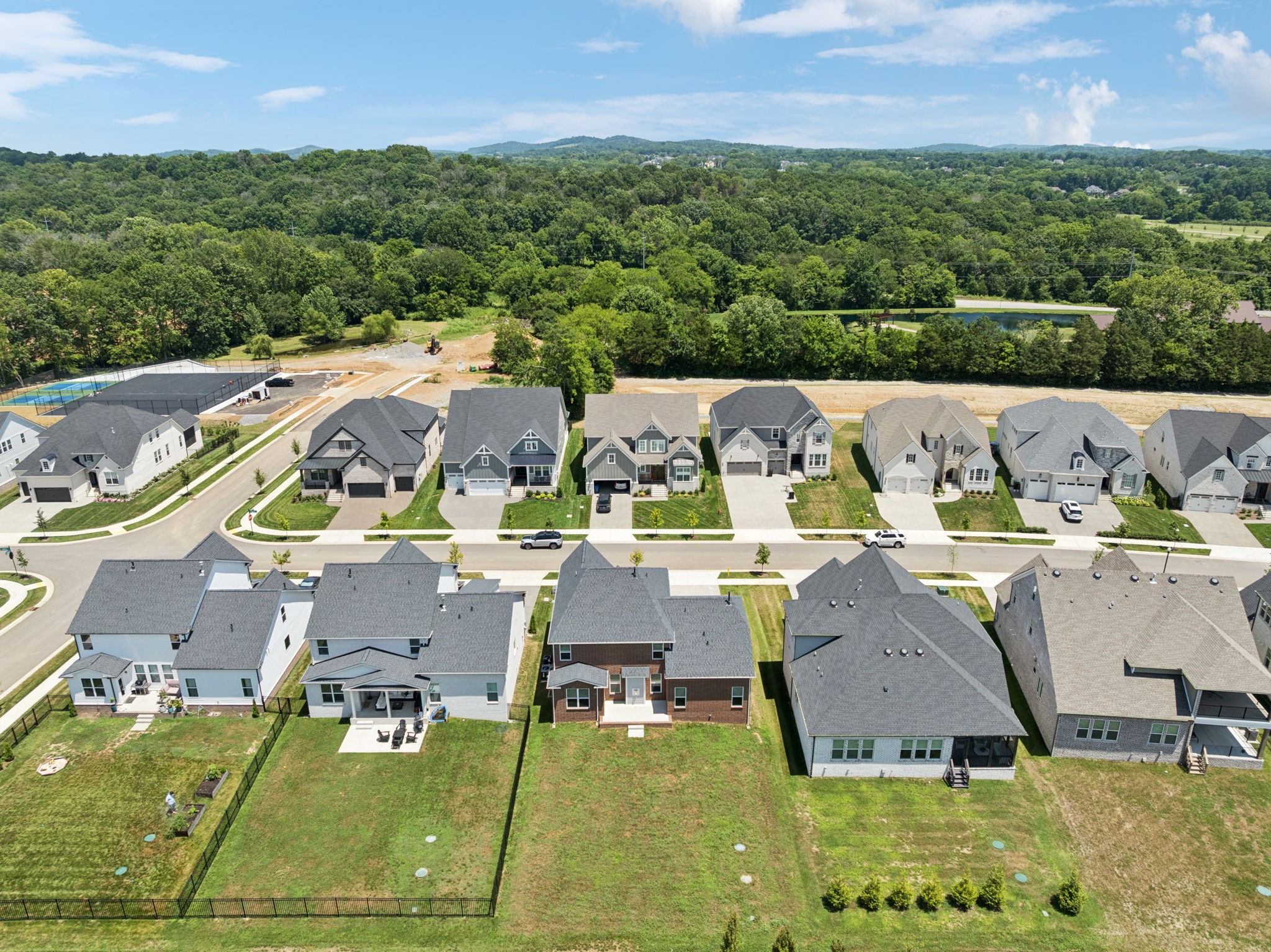 5475 Ayana Dr