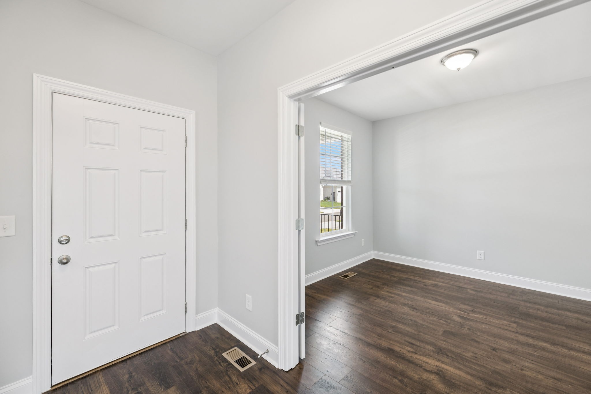 5475 Ayana Dr