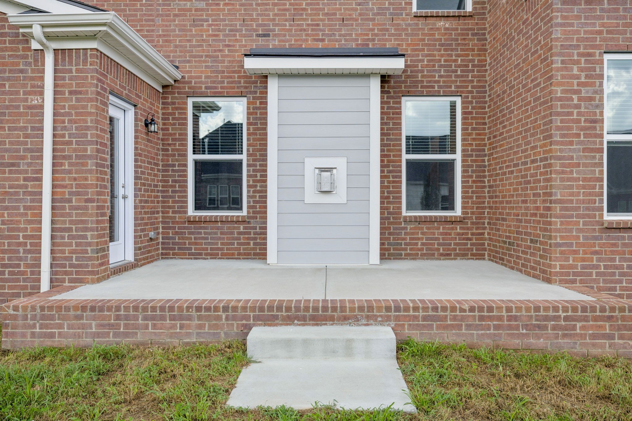 5475 Ayana Dr