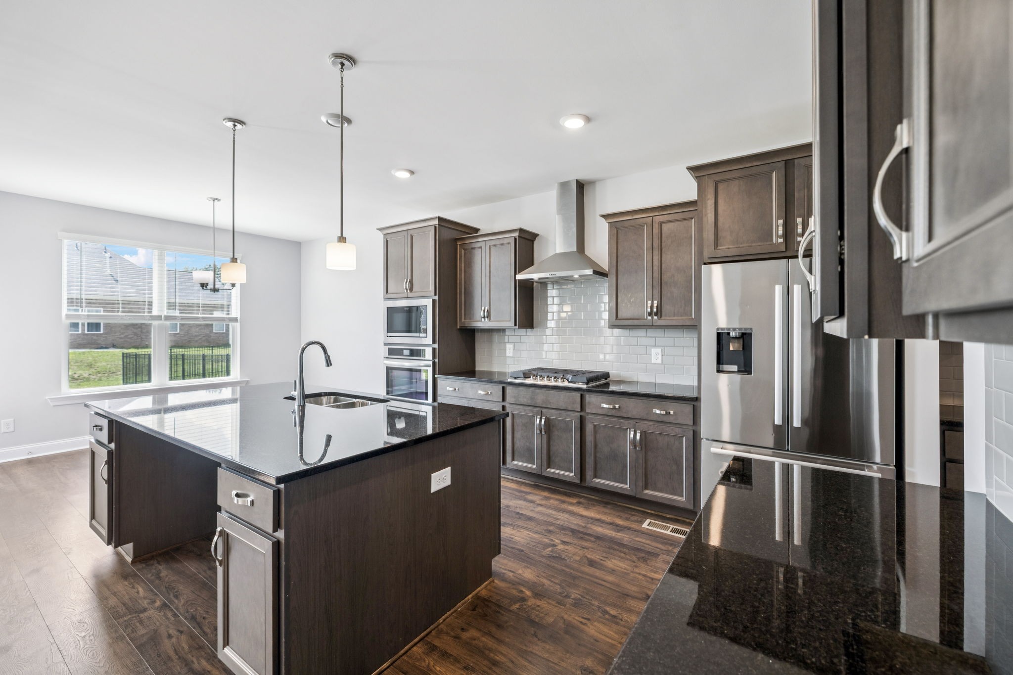 5475 Ayana Dr